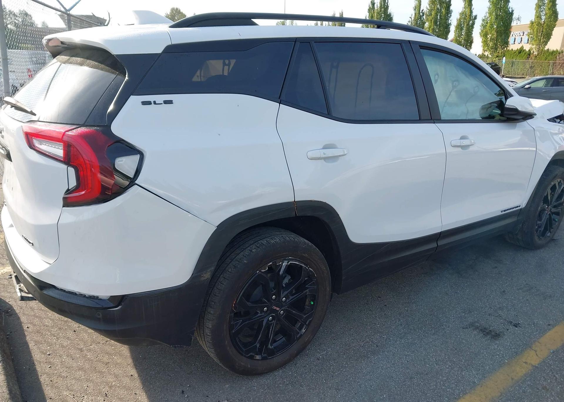 2022 GMC TERRAIN SLE