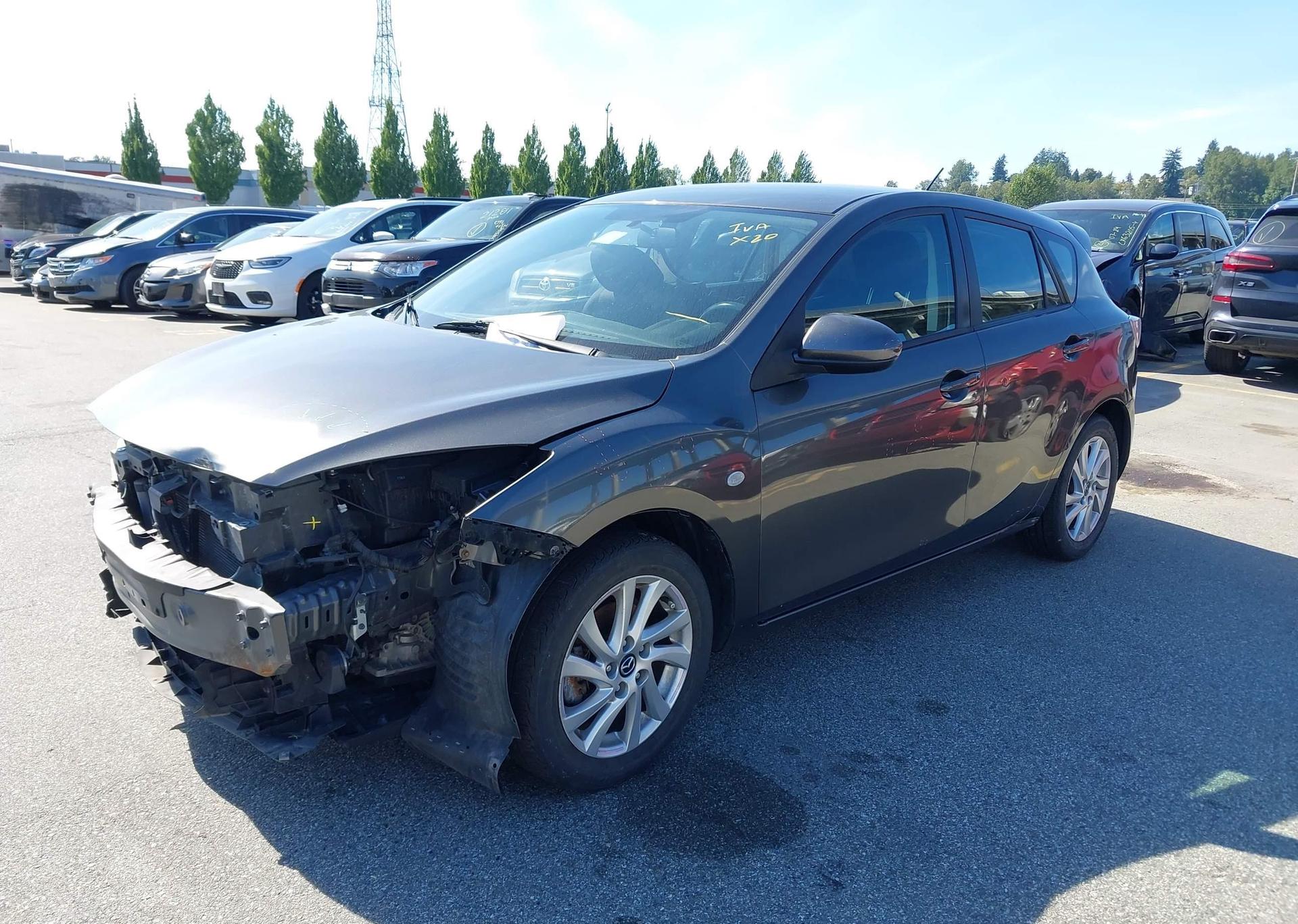 2013 MAZDA 3 I