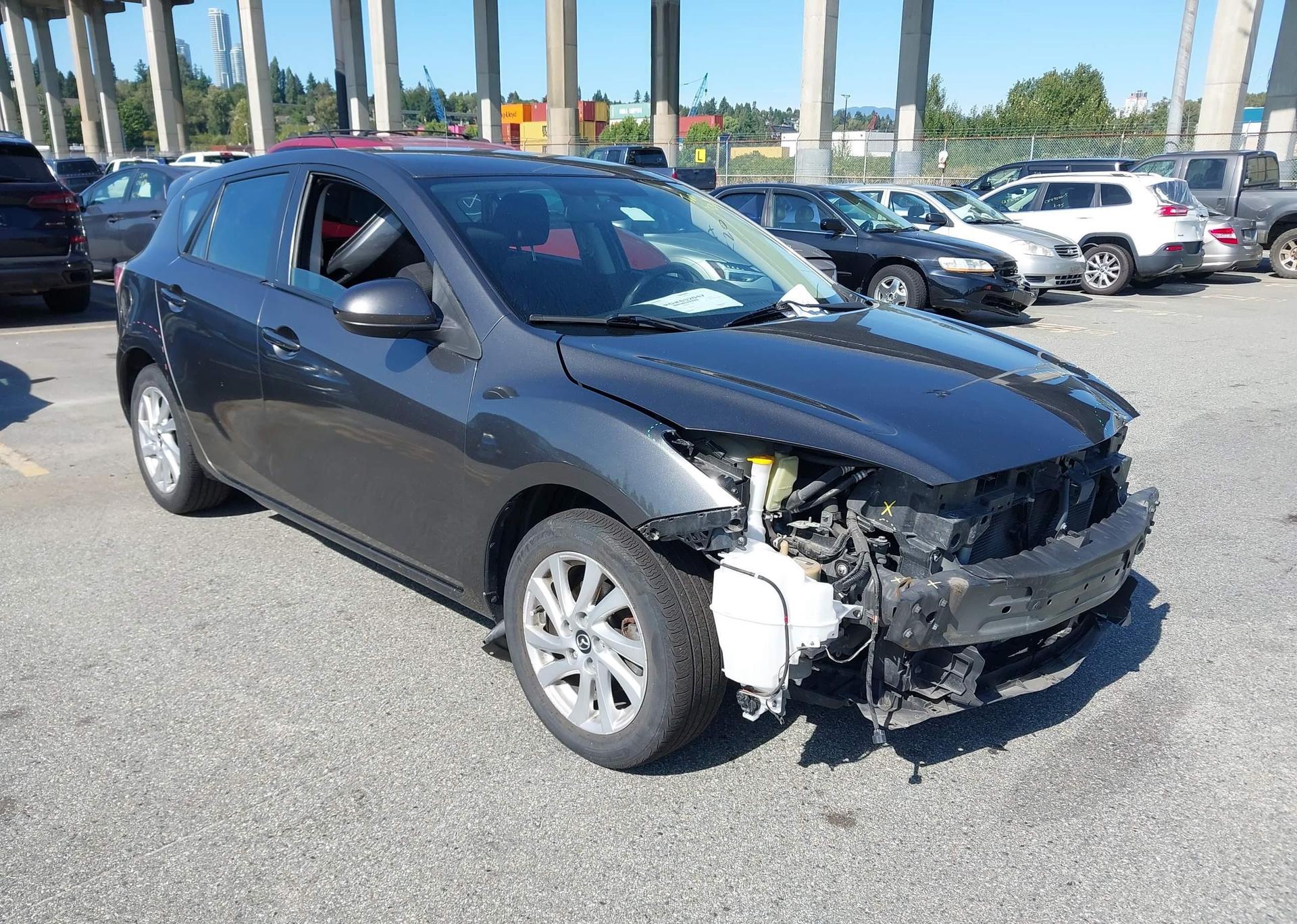 2013 MAZDA 3 I