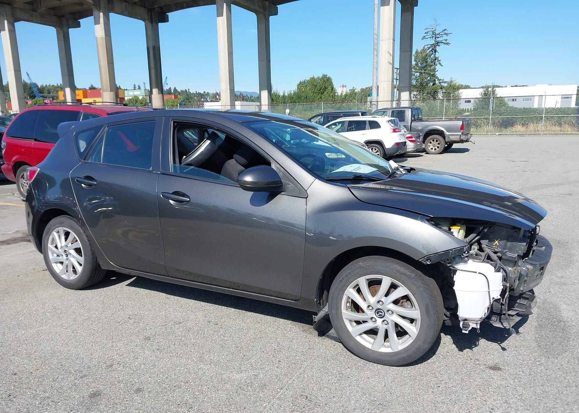 2013 MAZDA 3 I