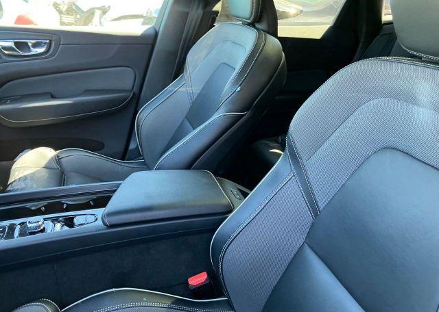 2020 VOLVO XC60