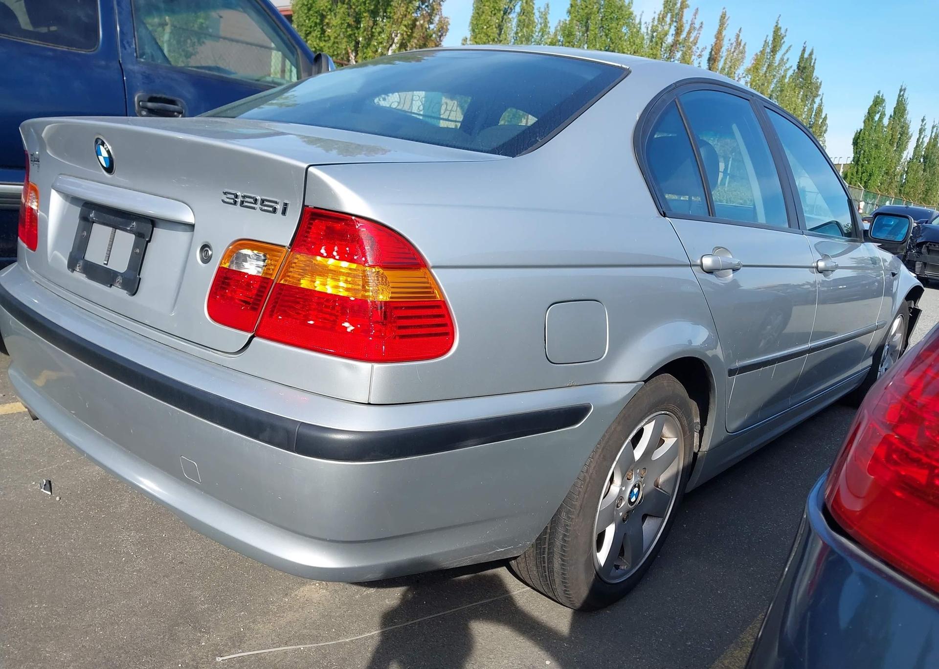 2004 BMW 325 I