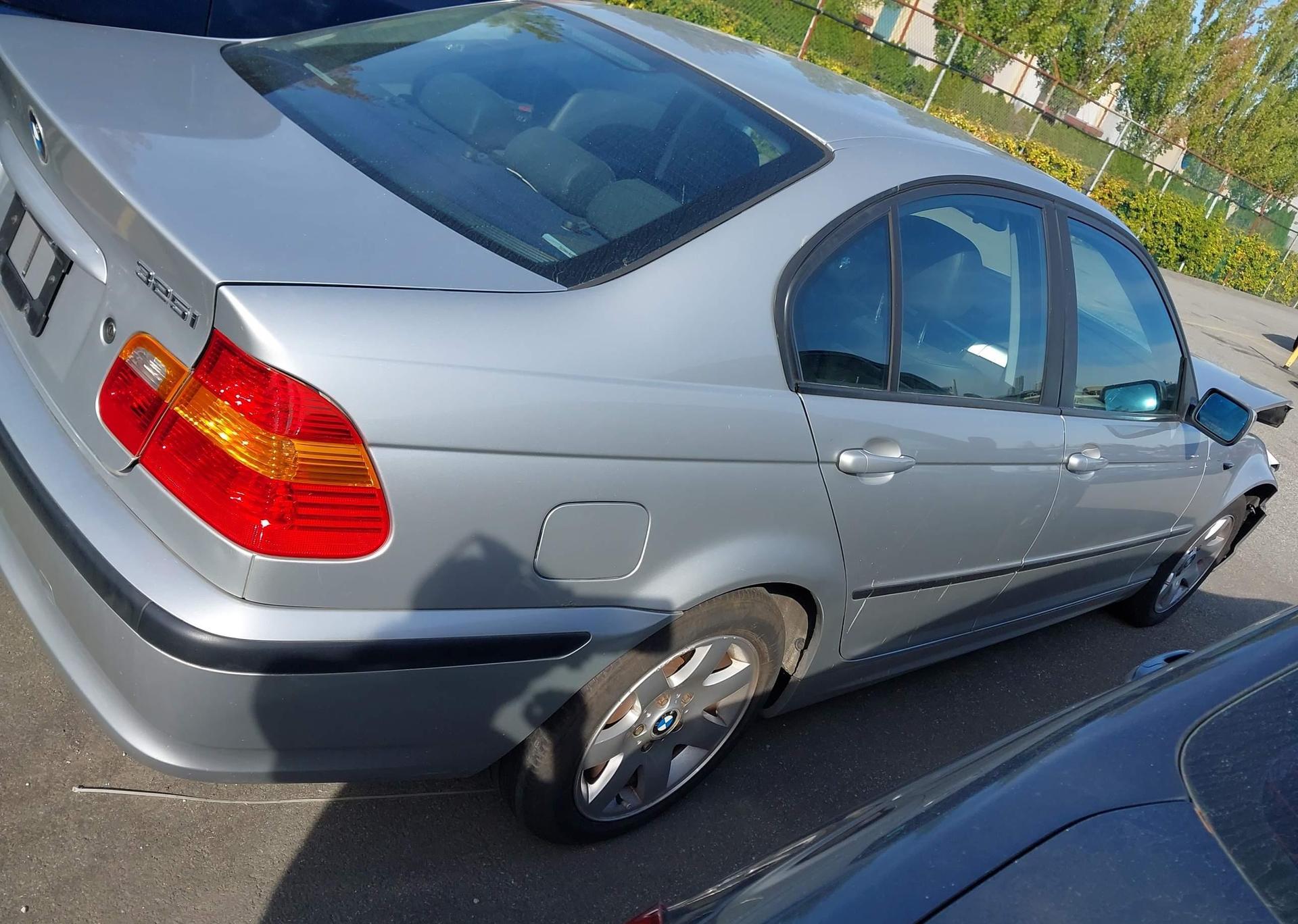 2004 BMW 325 I