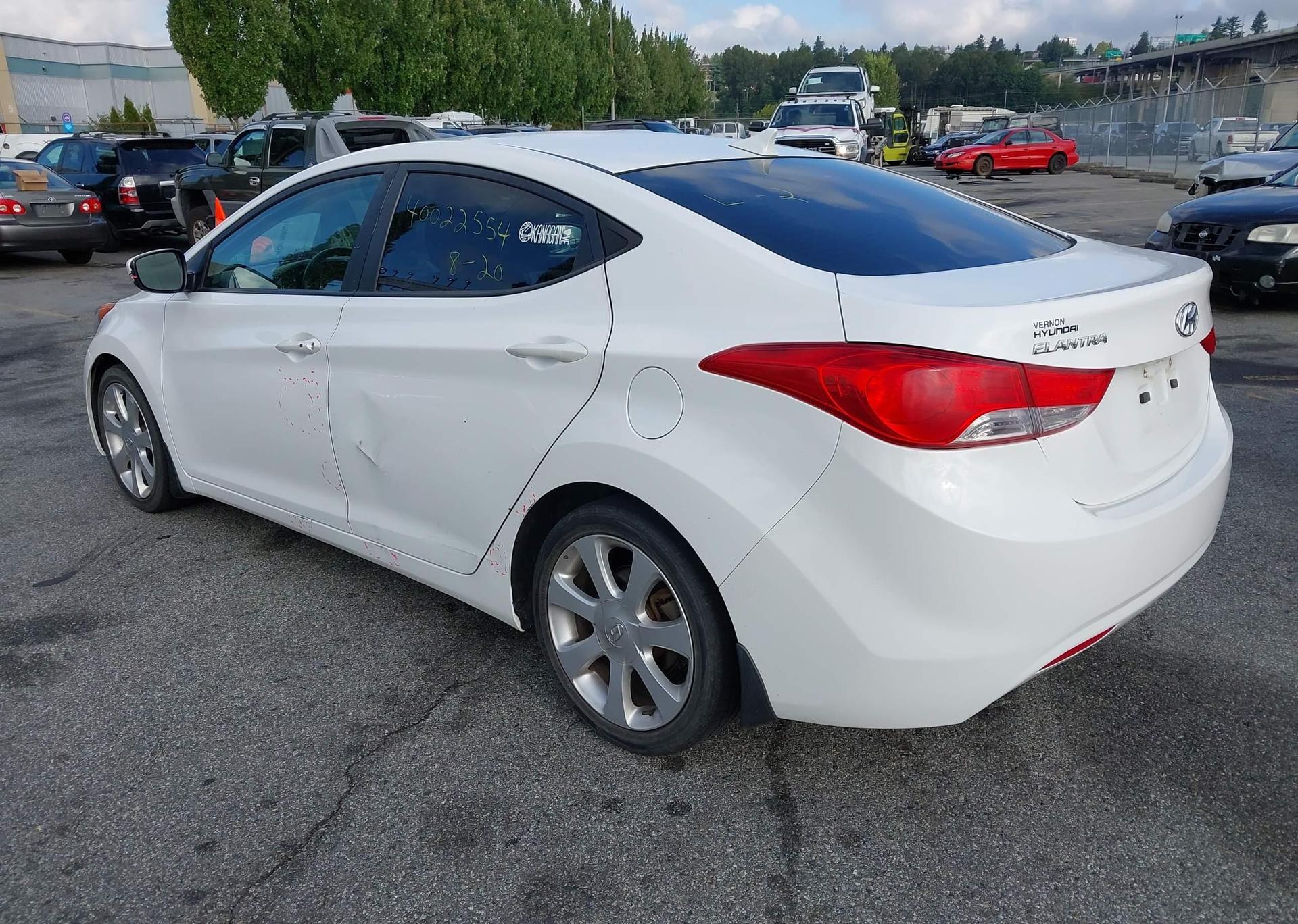 2013 HYUNDAI ELANTRA GLS