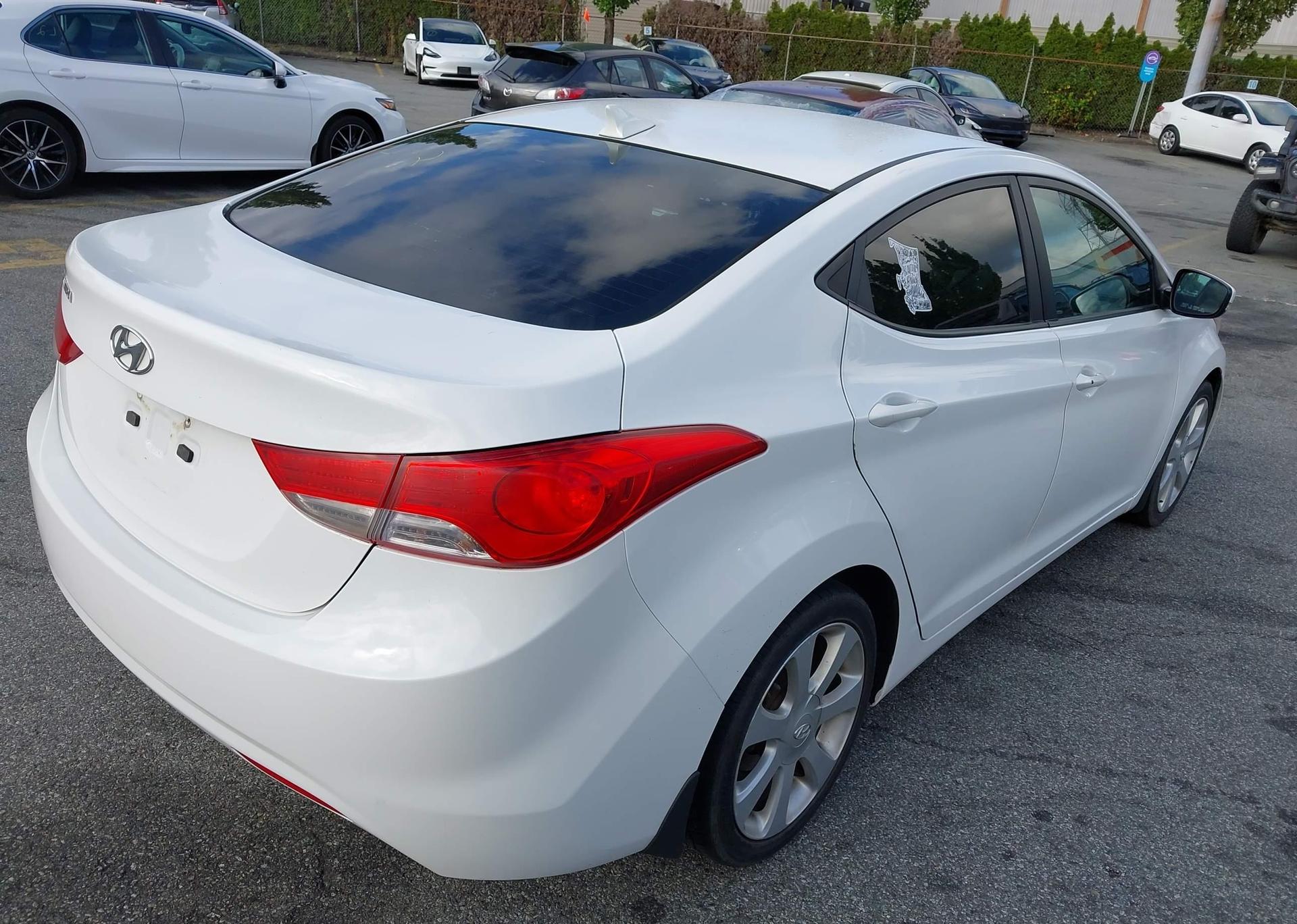 2013 HYUNDAI ELANTRA GLS