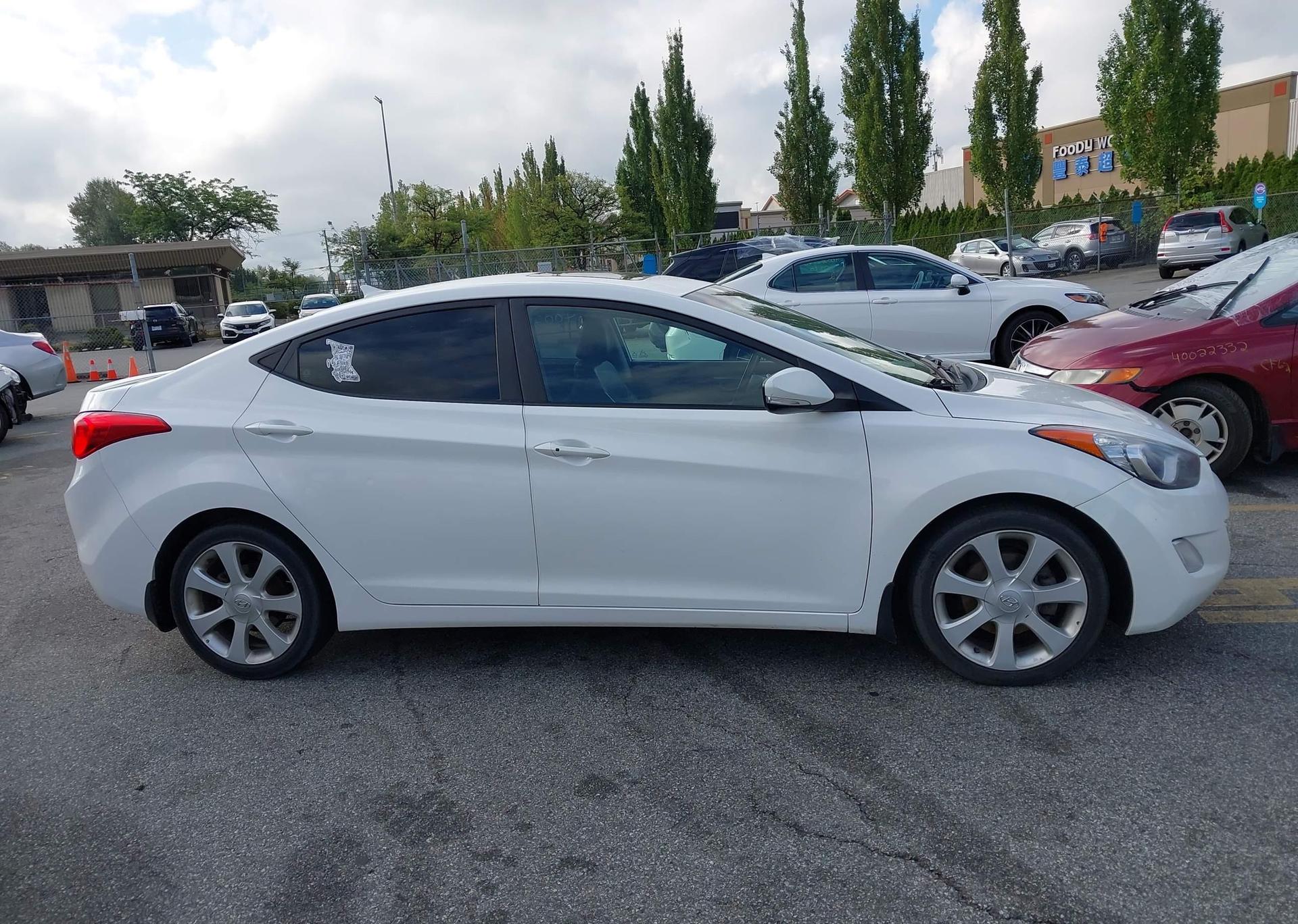 2013 HYUNDAI ELANTRA GLS