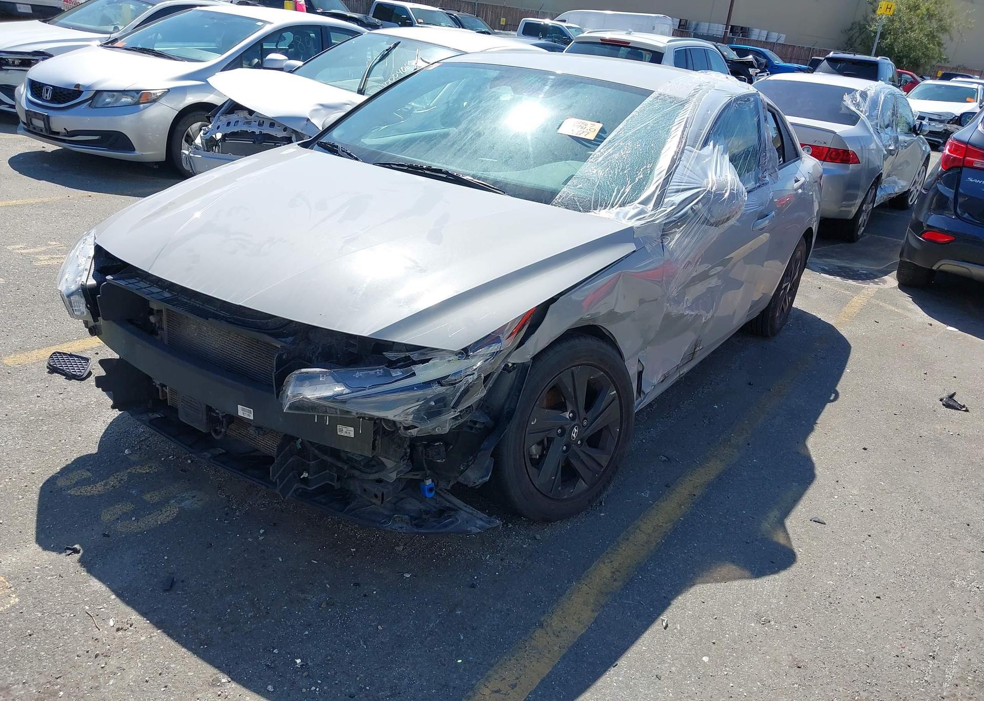 2022 HYUNDAI ELANTRA BLUE