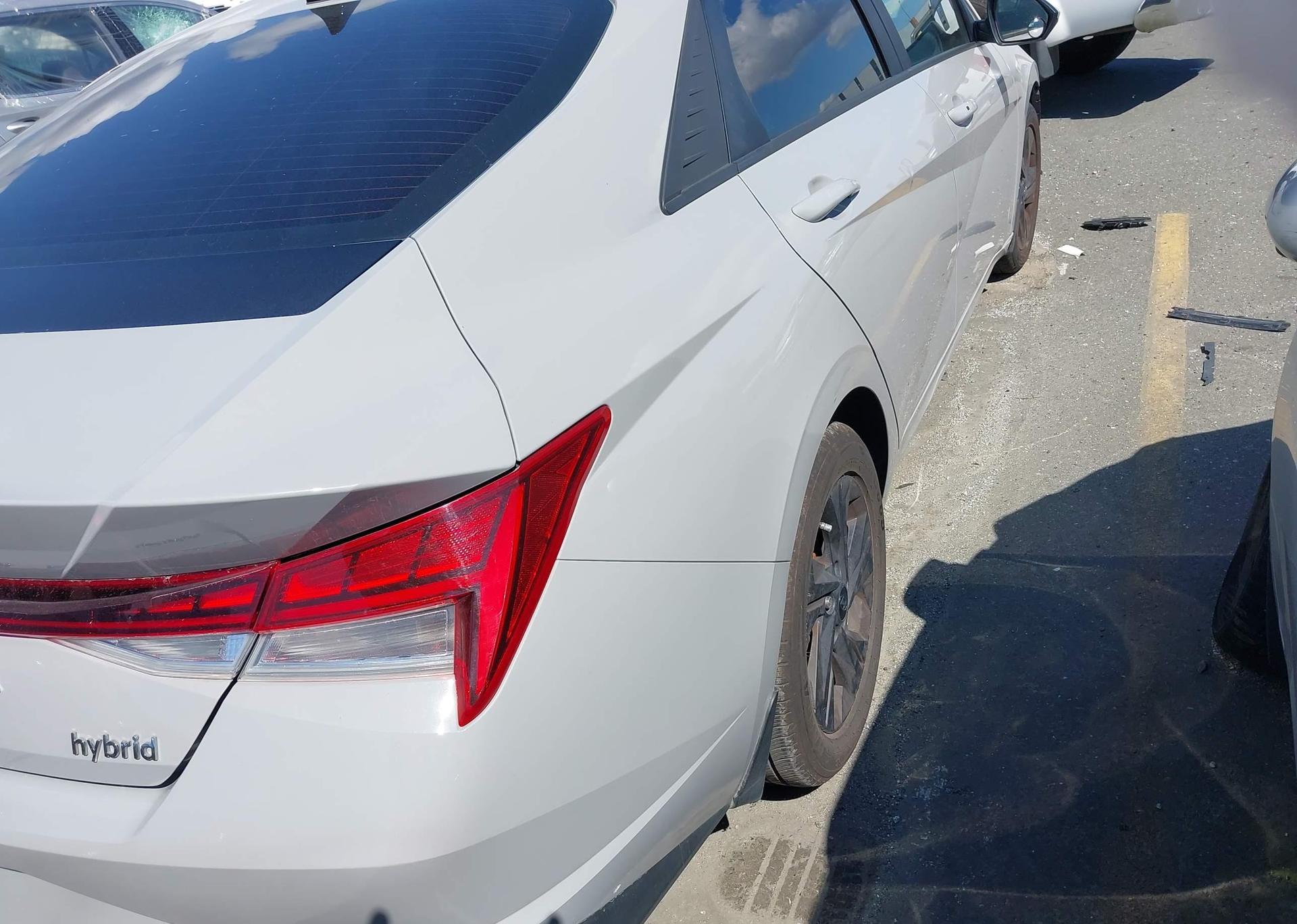 2022 HYUNDAI ELANTRA BLUE