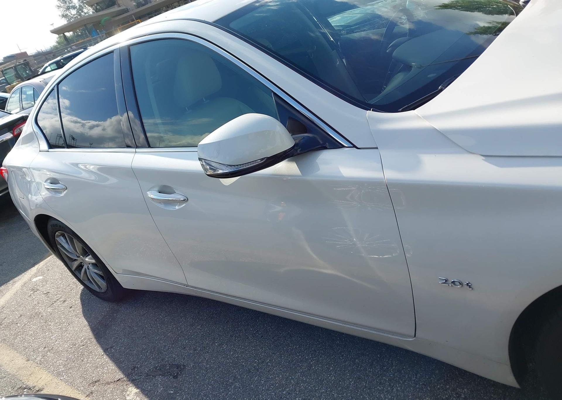 2016 INFINITI Q50