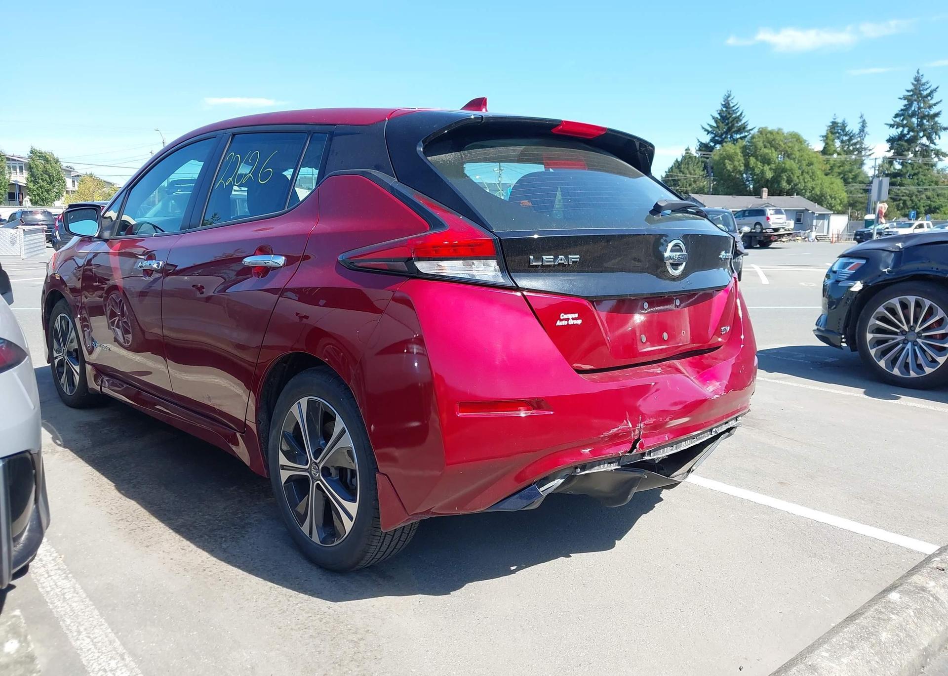 2019 NISSAN LEAF