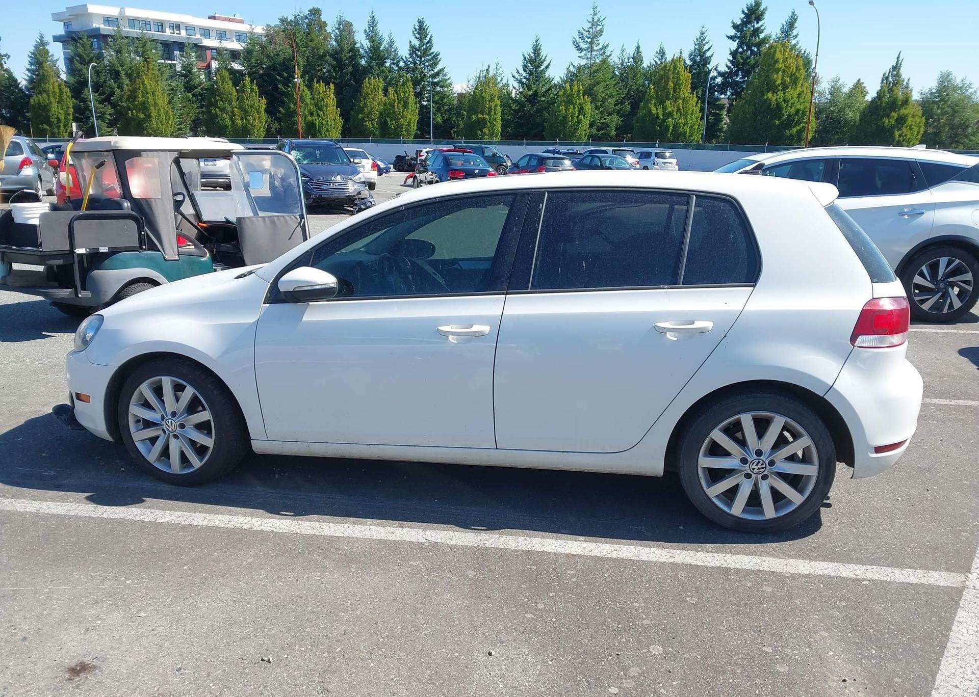 2012 VOLKSWAGEN GOLF
