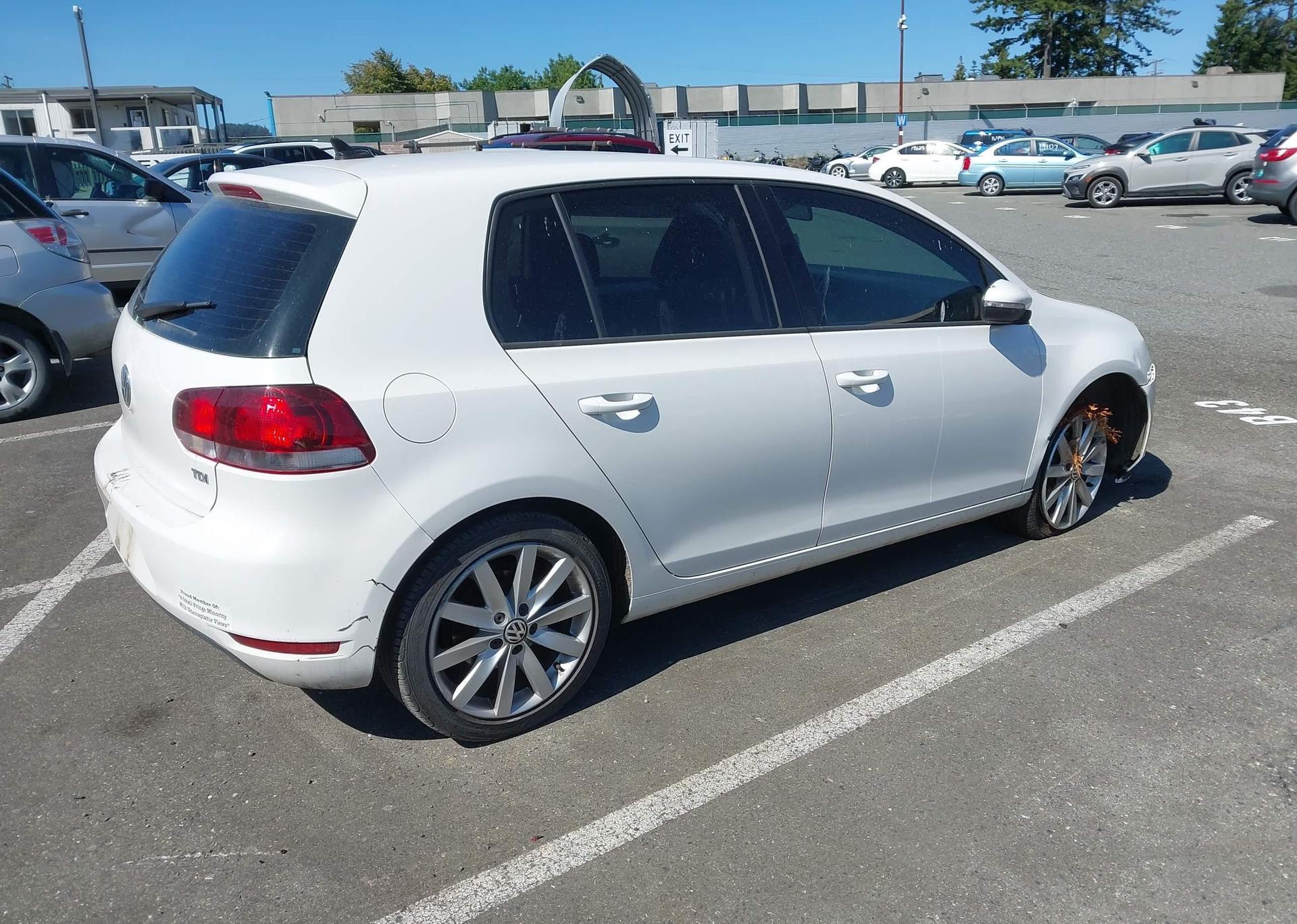 2012 VOLKSWAGEN GOLF