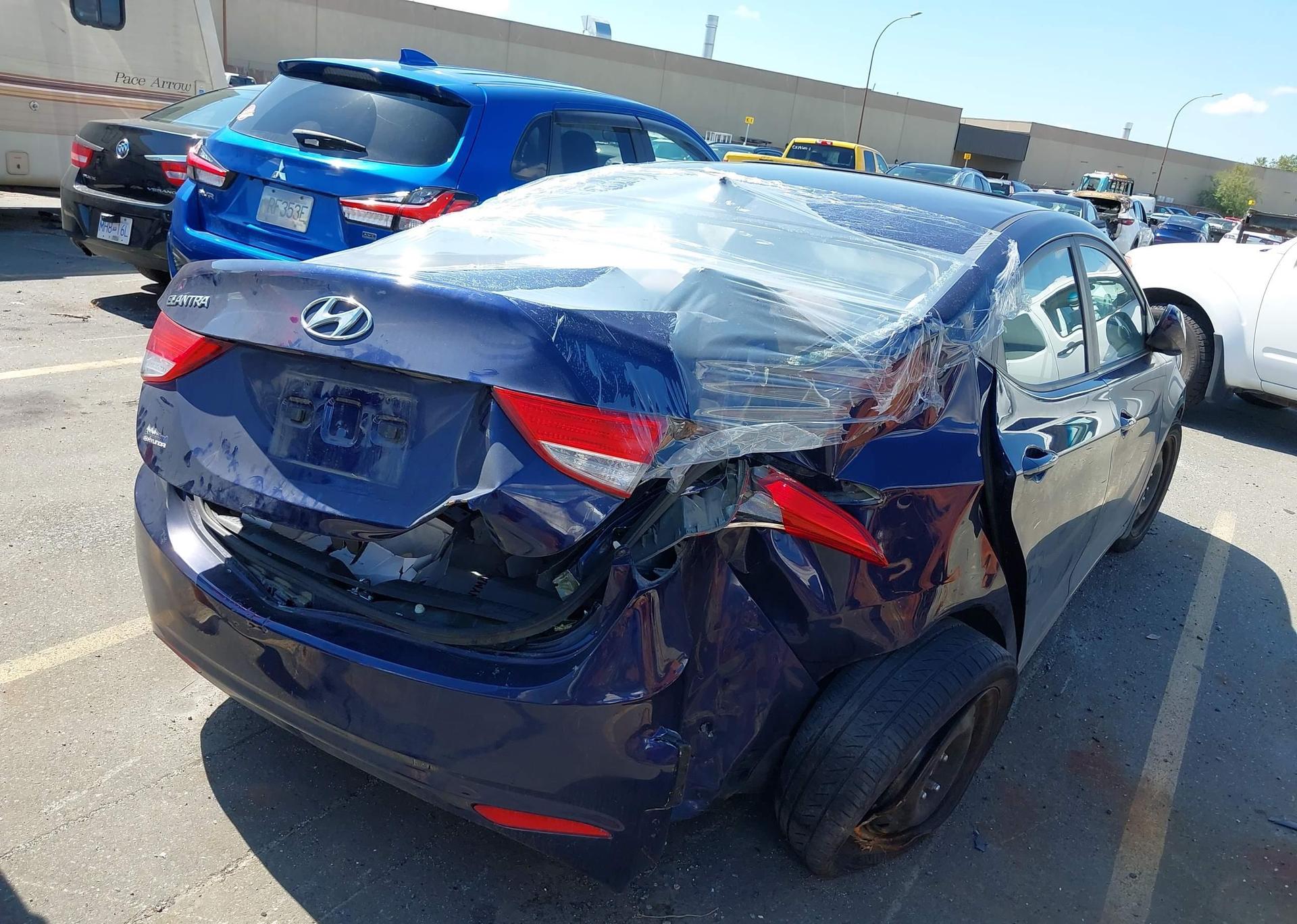2013 HYUNDAI ELANTRA GLS