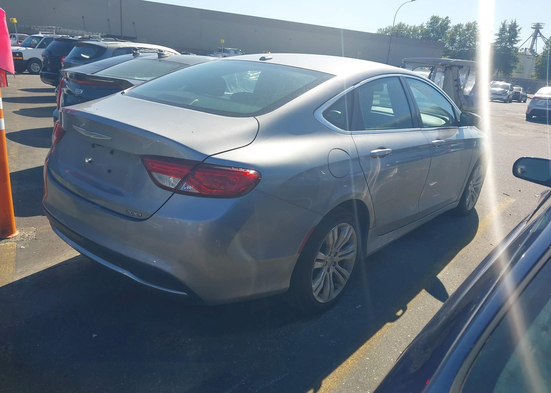 2015 CHRYSLER 200