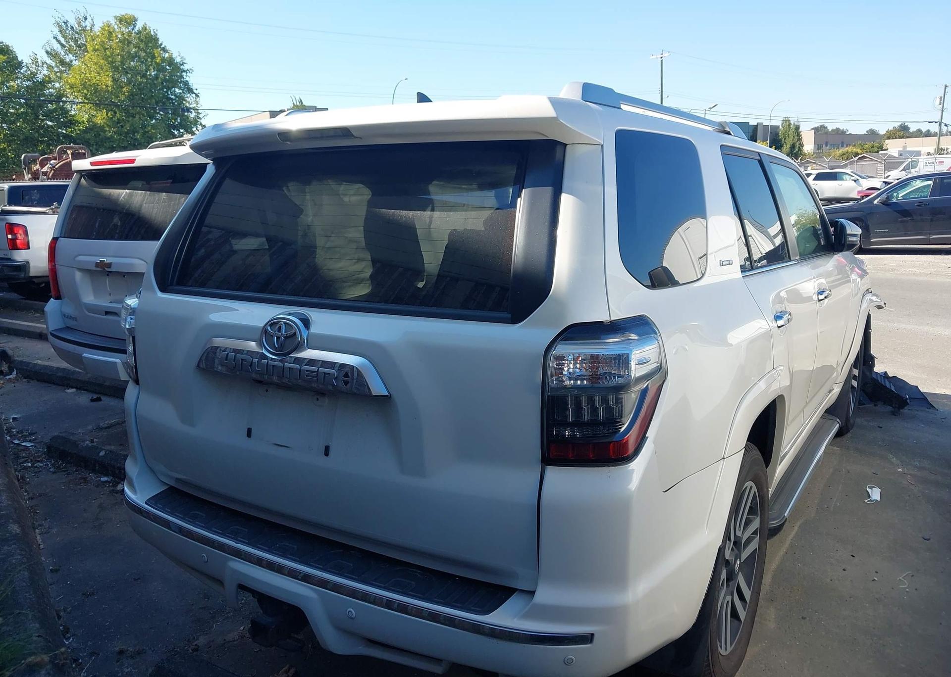 2015 TOYOTA 4RUNNER SR5