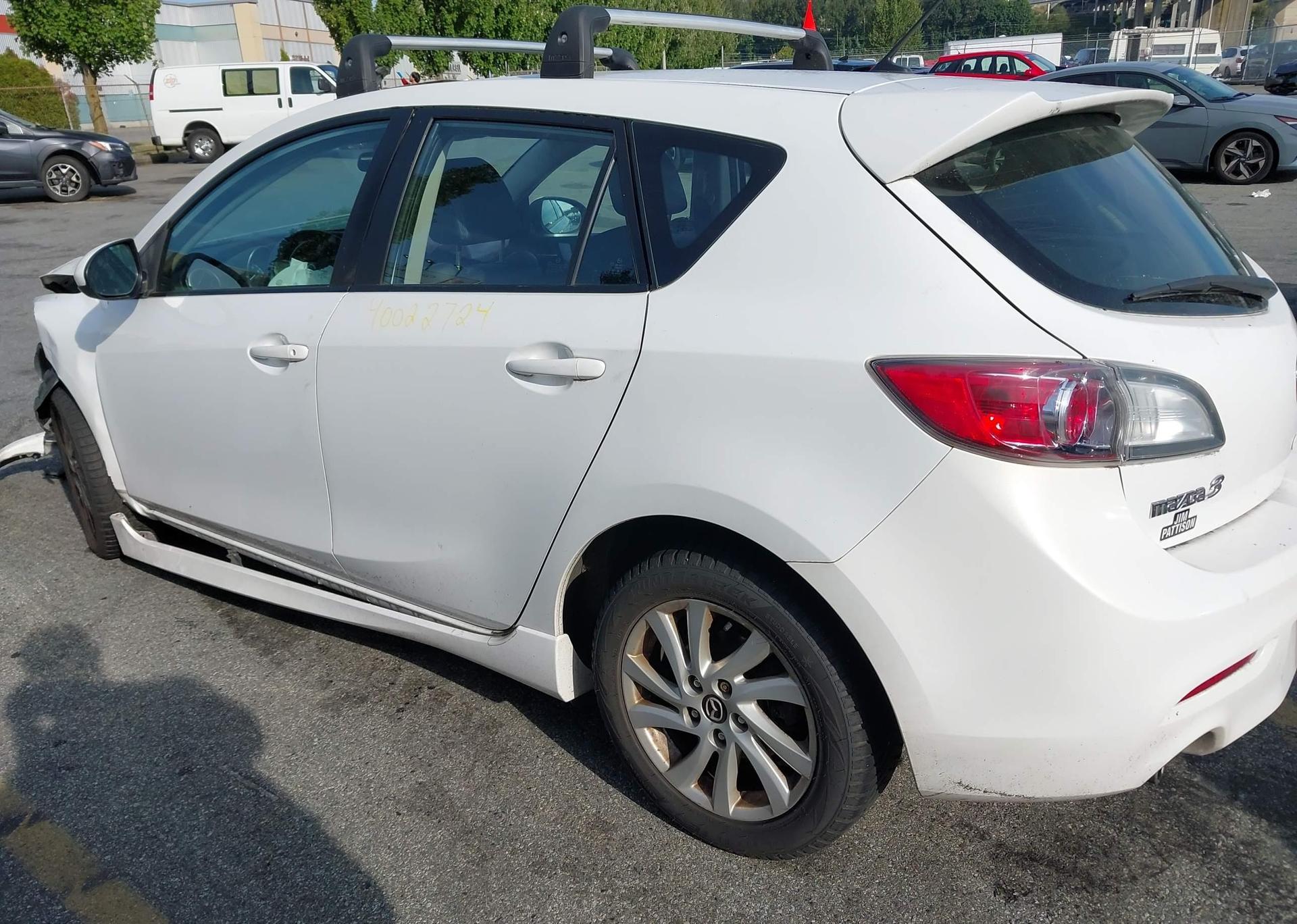 2013 MAZDA 3 I