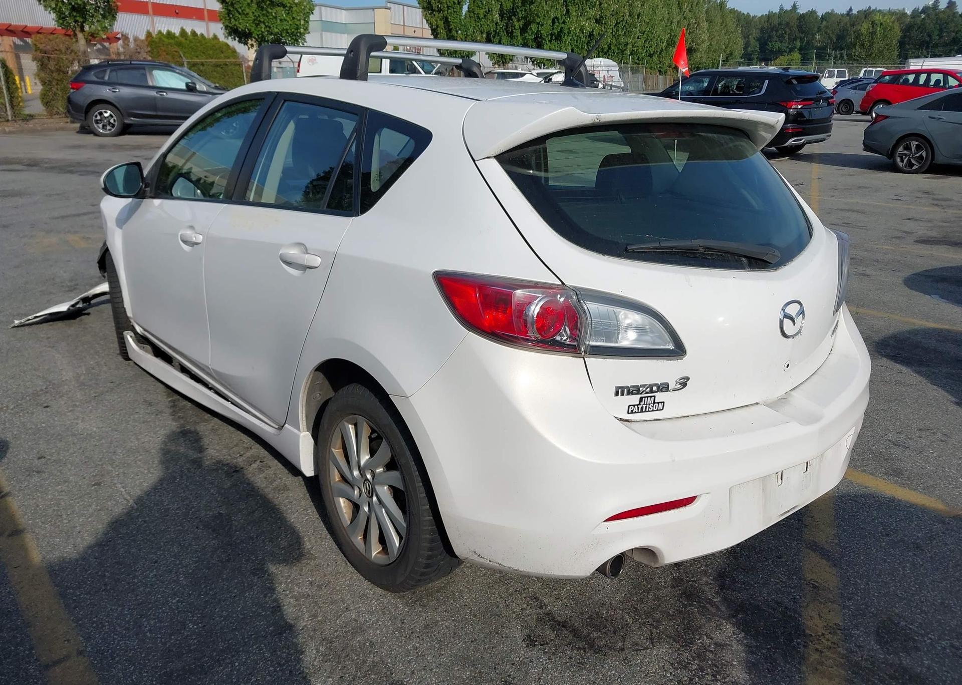2013 MAZDA 3 I