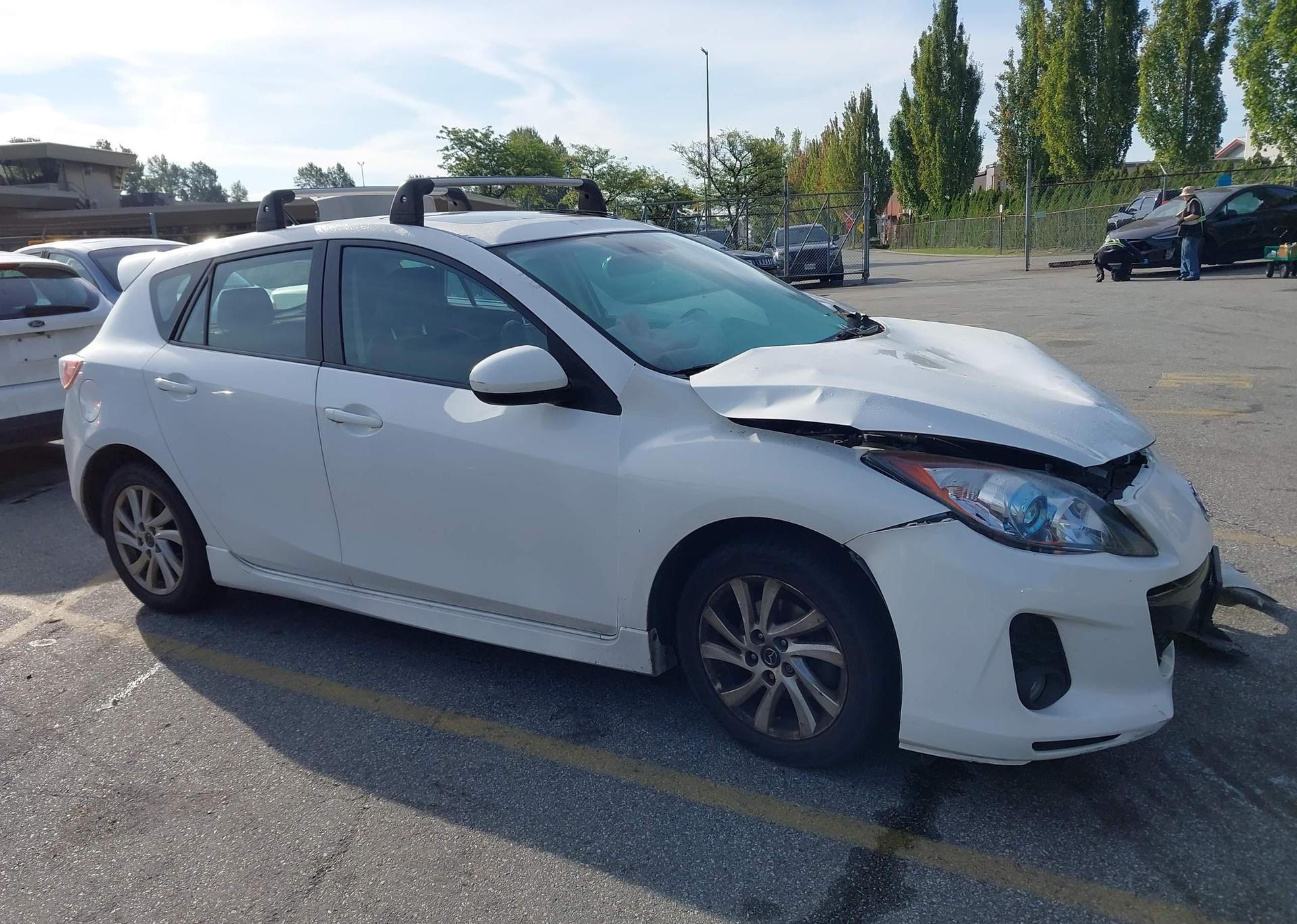 2013 MAZDA 3 I