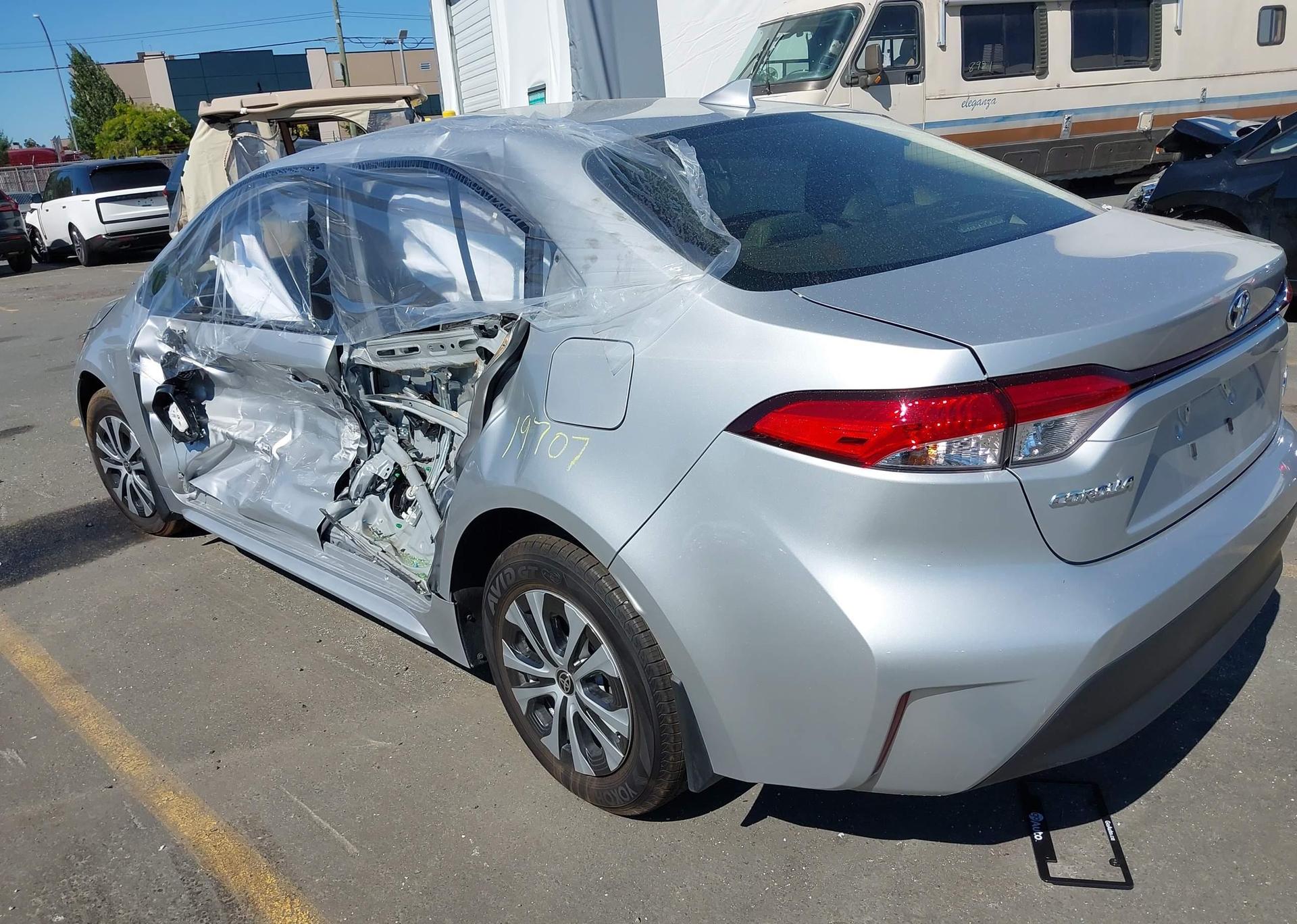 2024 TOYOTA COROLLA LE