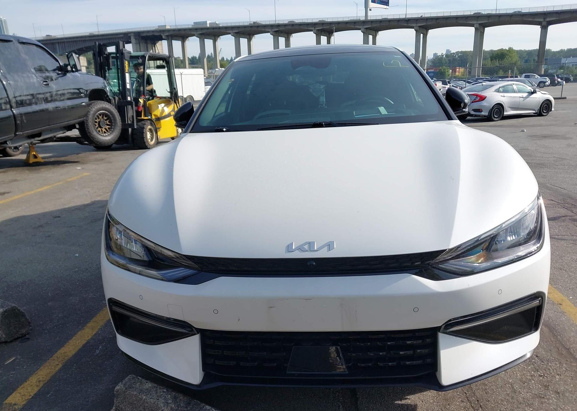 2023 KIA EV6