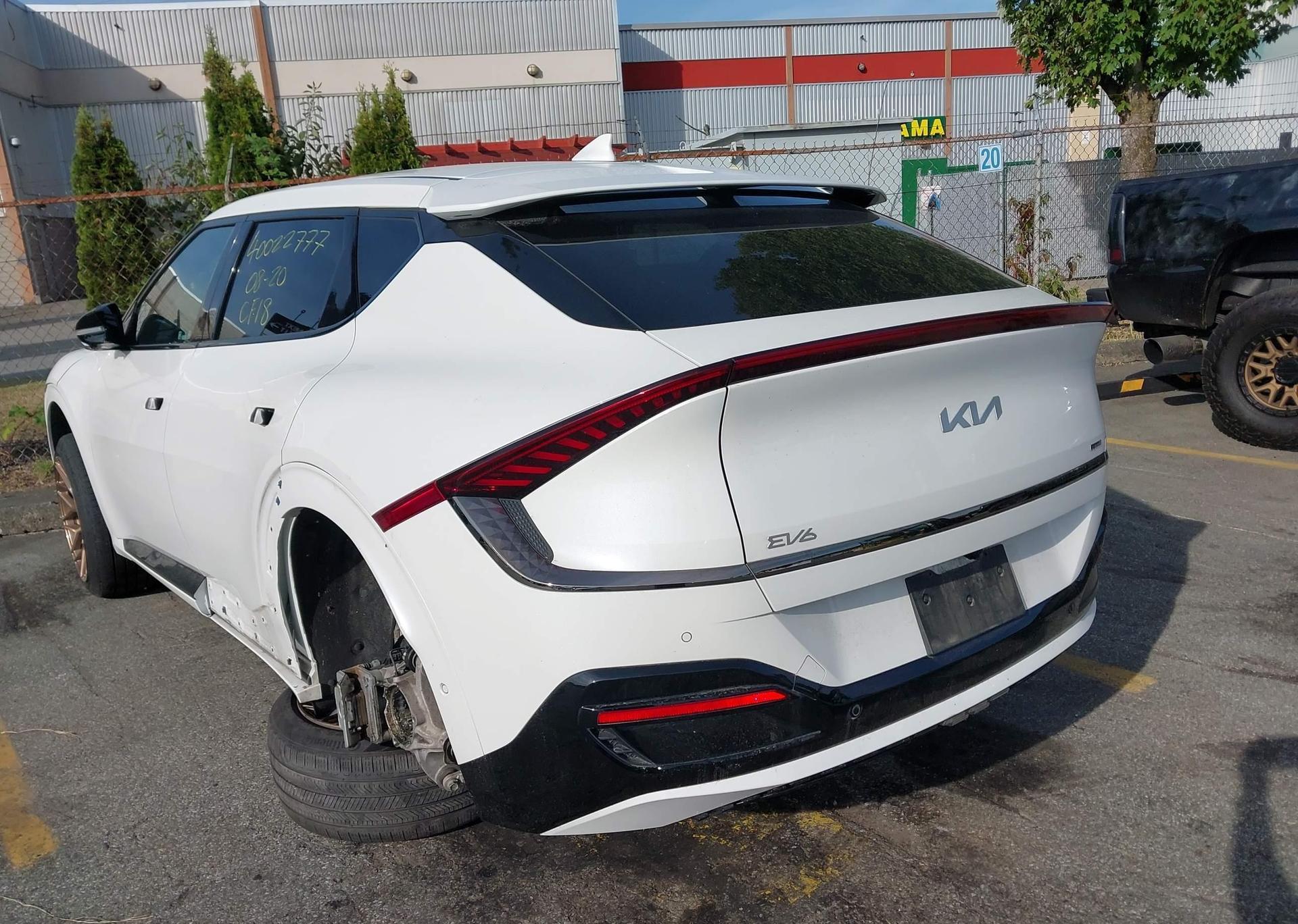 2023 KIA EV6