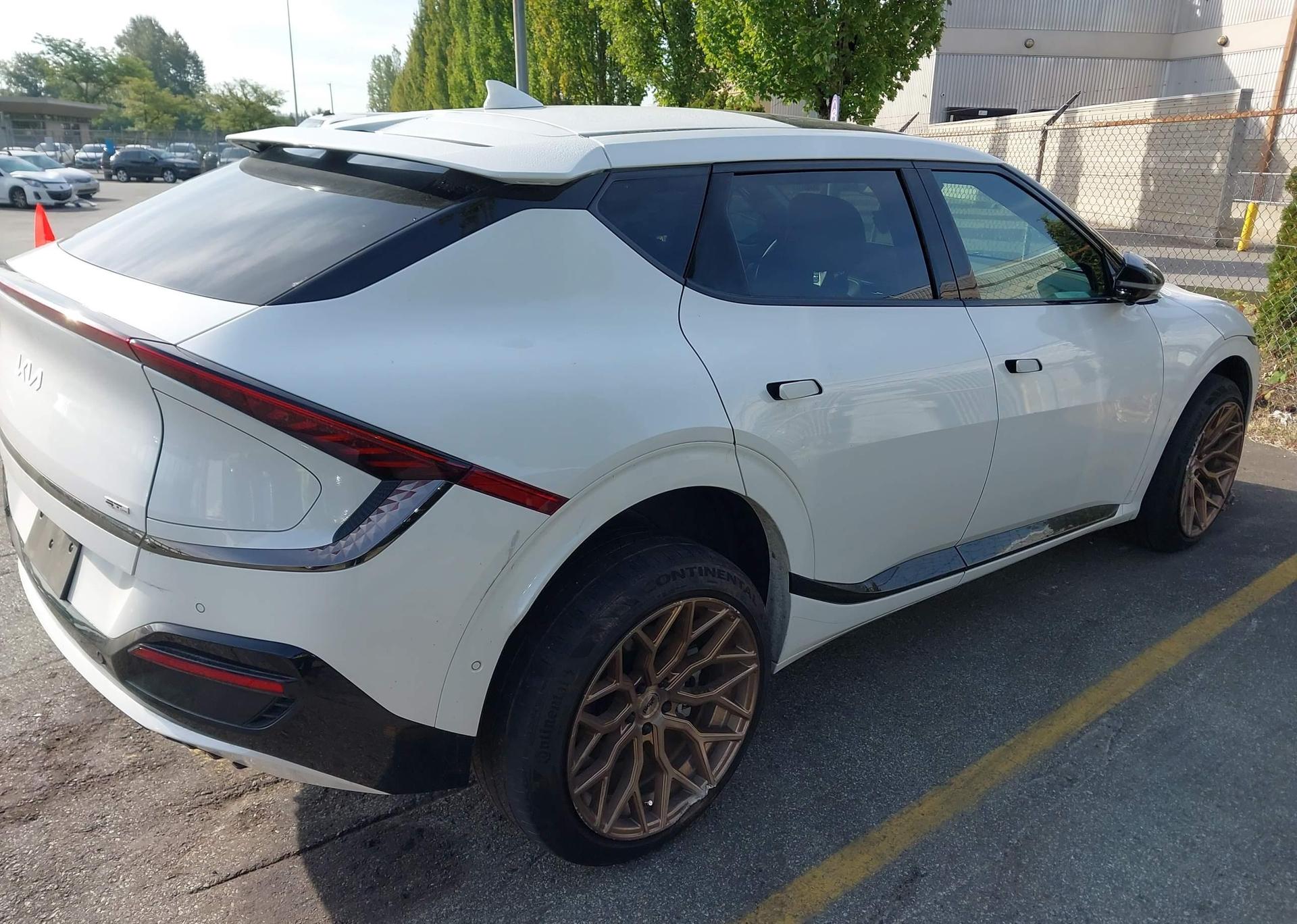 2023 KIA EV6