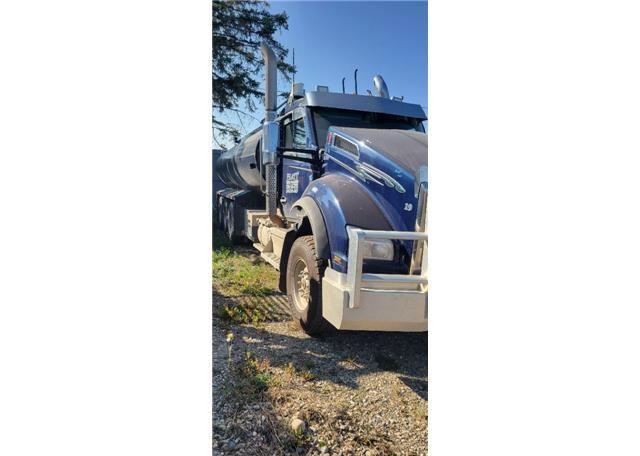 2019 KENWORTH CONSTRUCTION T880