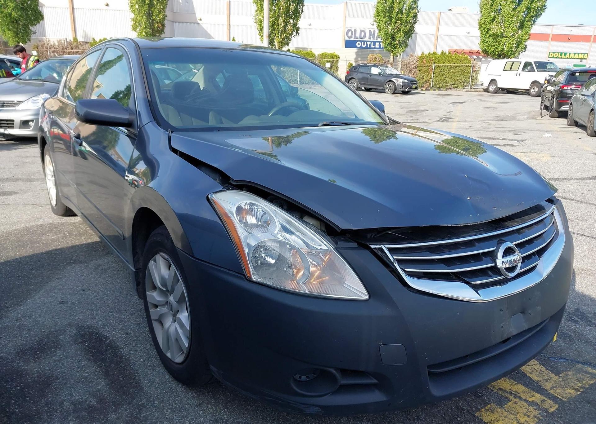 2010 NISSAN Altima S