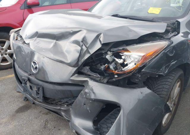 2012 MAZDA 3 I