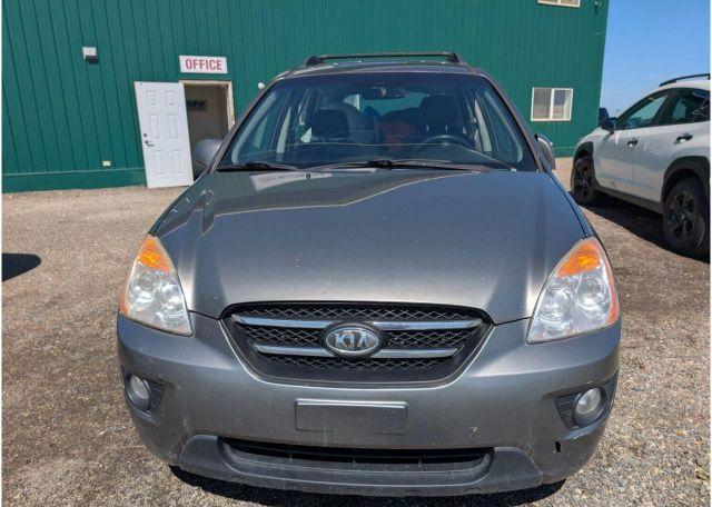 2010 KIA RONDO