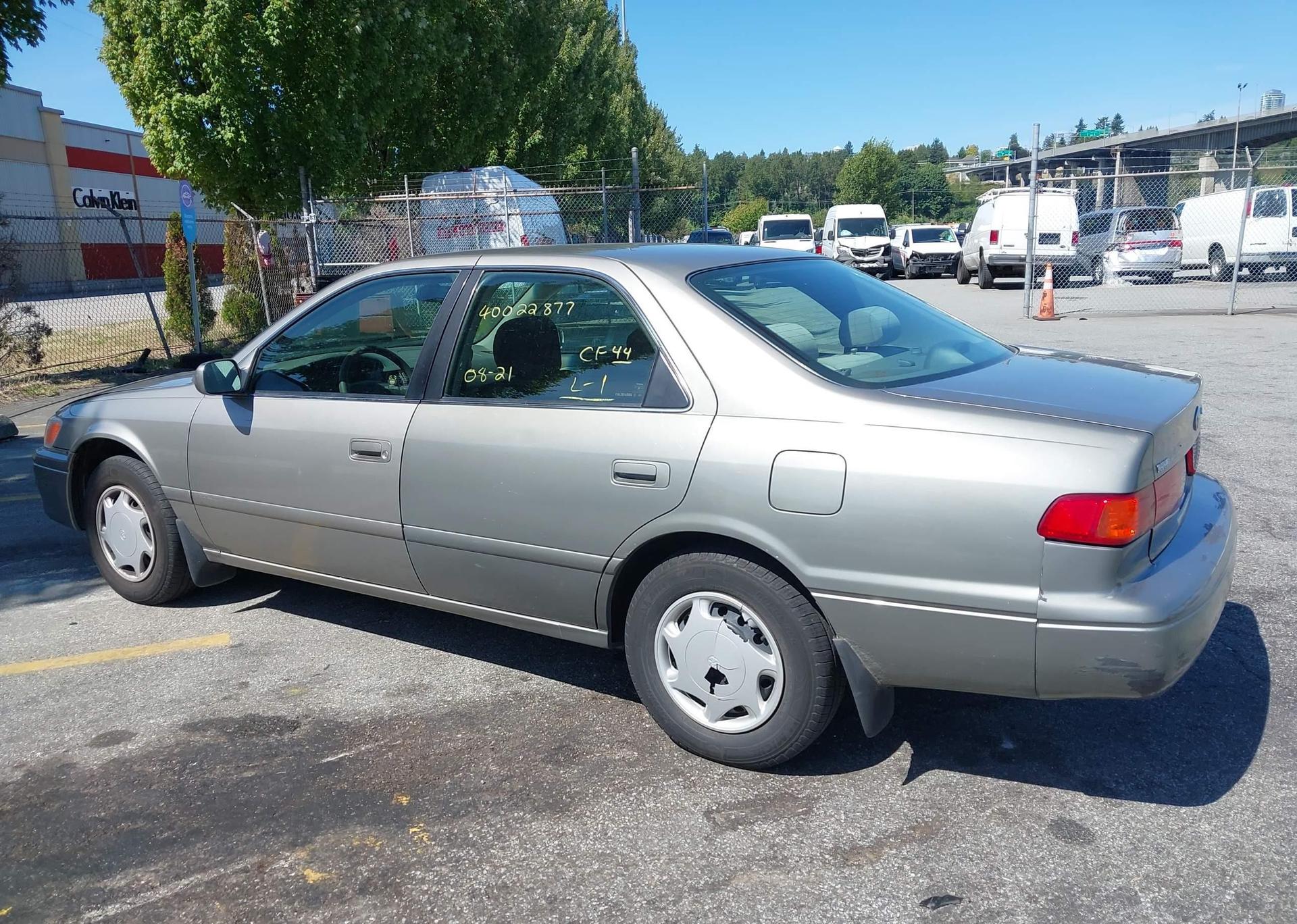 2000 TOYOTA CAMRY