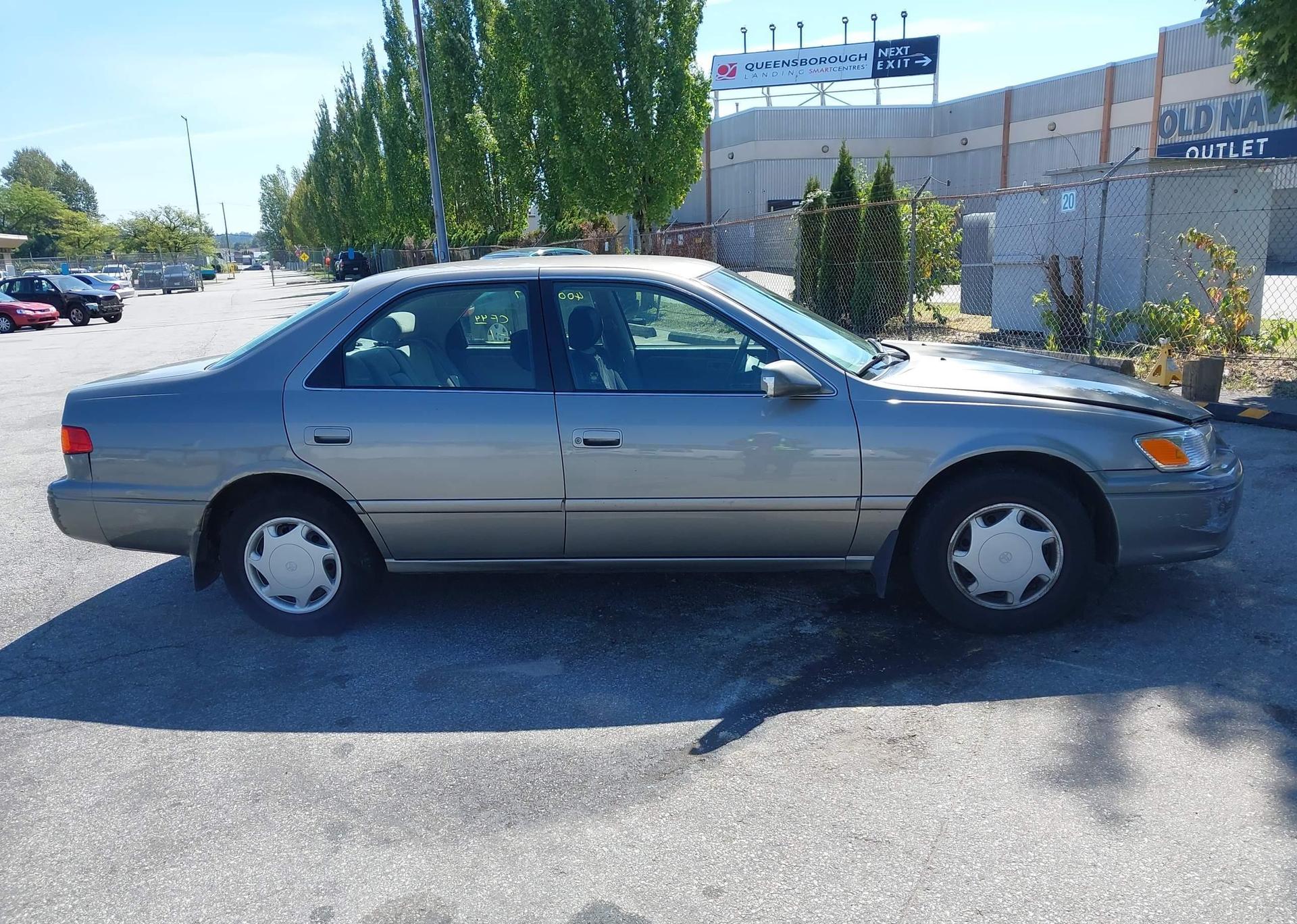 2000 TOYOTA CAMRY