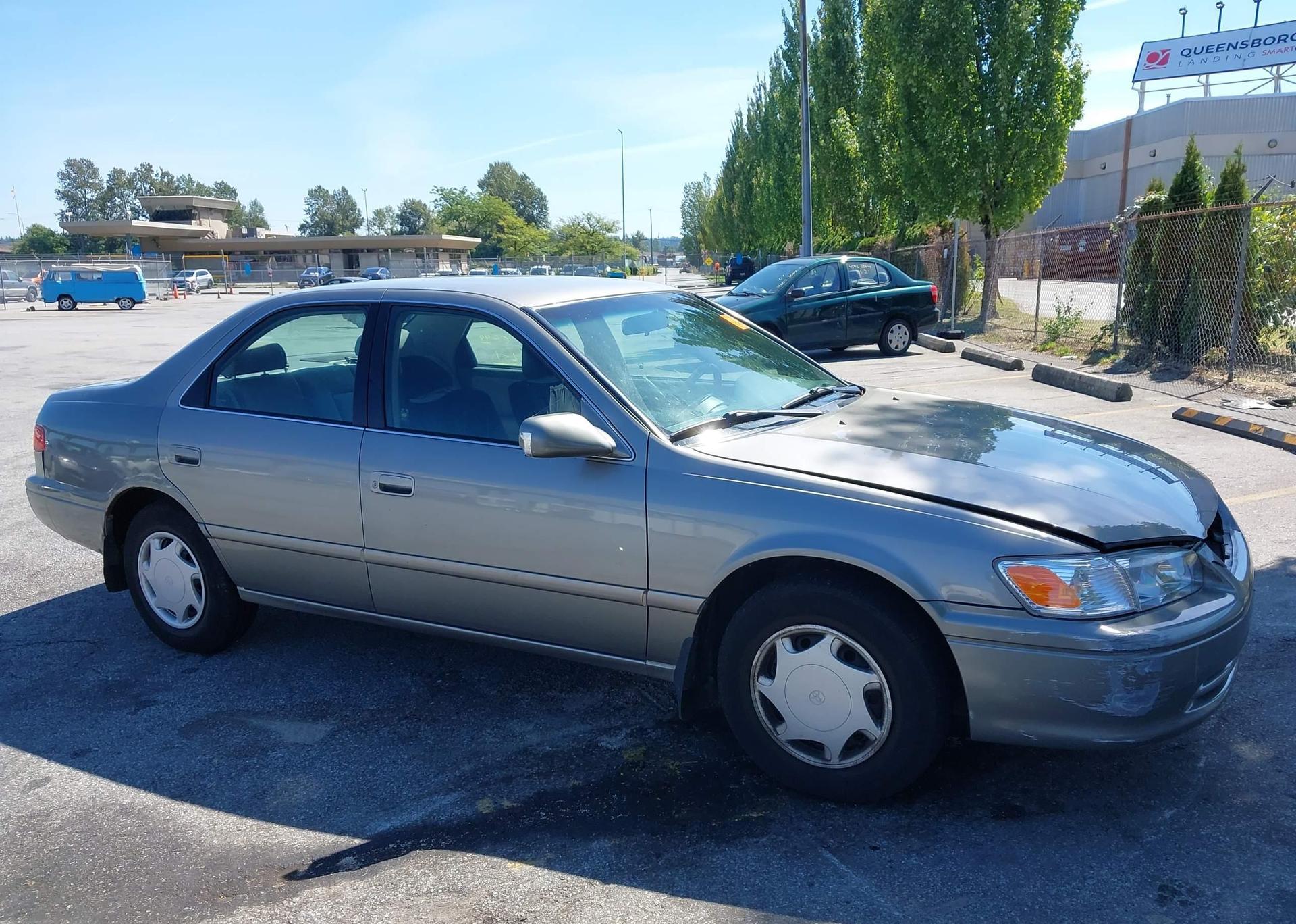 2000 TOYOTA CAMRY