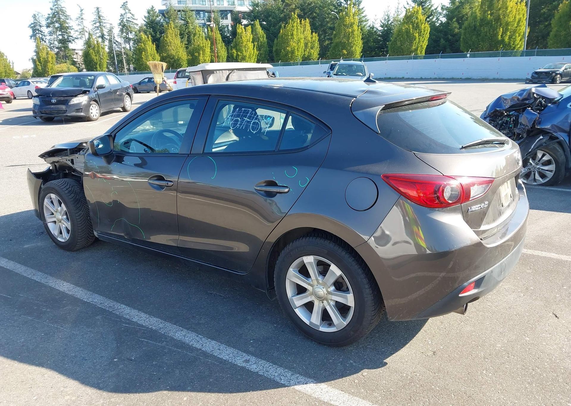 2014 MAZDA MAZDA3 GX-SKY