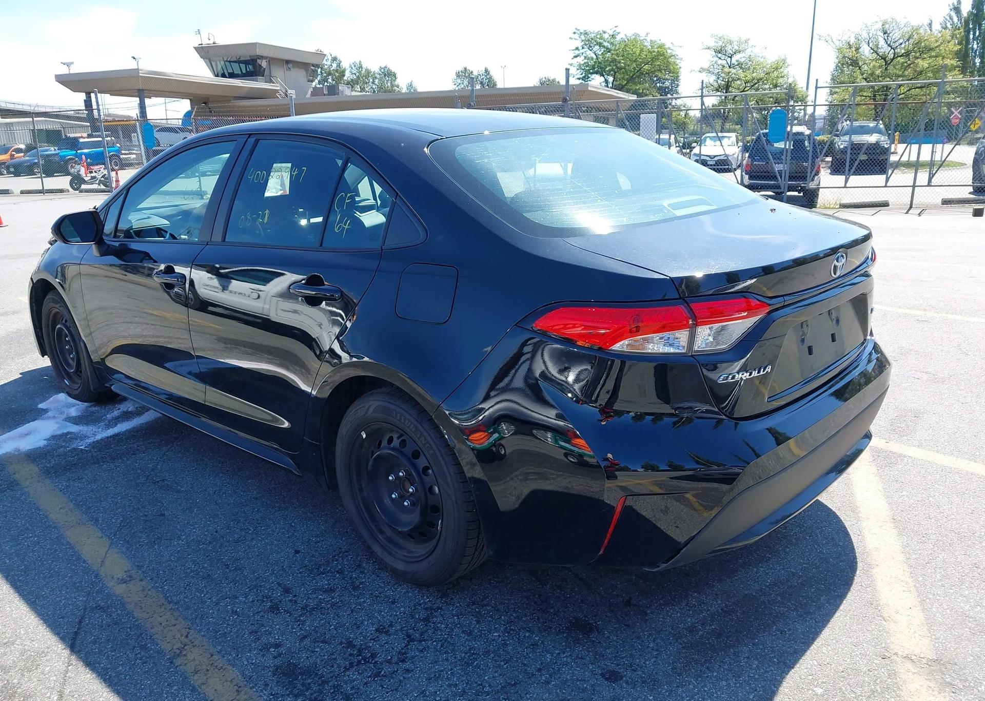 2022 TOYOTA COROLLA LE