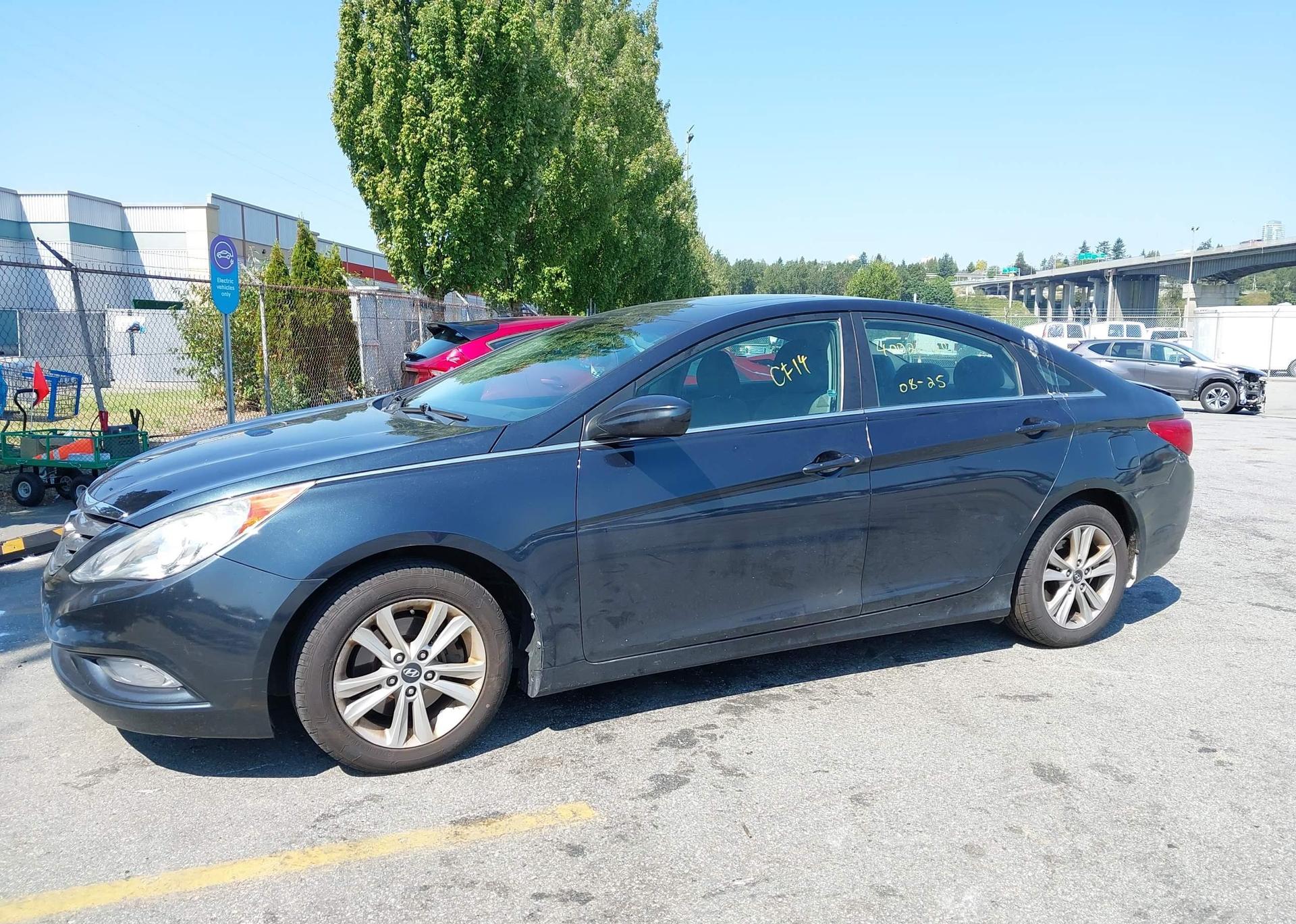 2011 HYUNDAI SONATA GLS