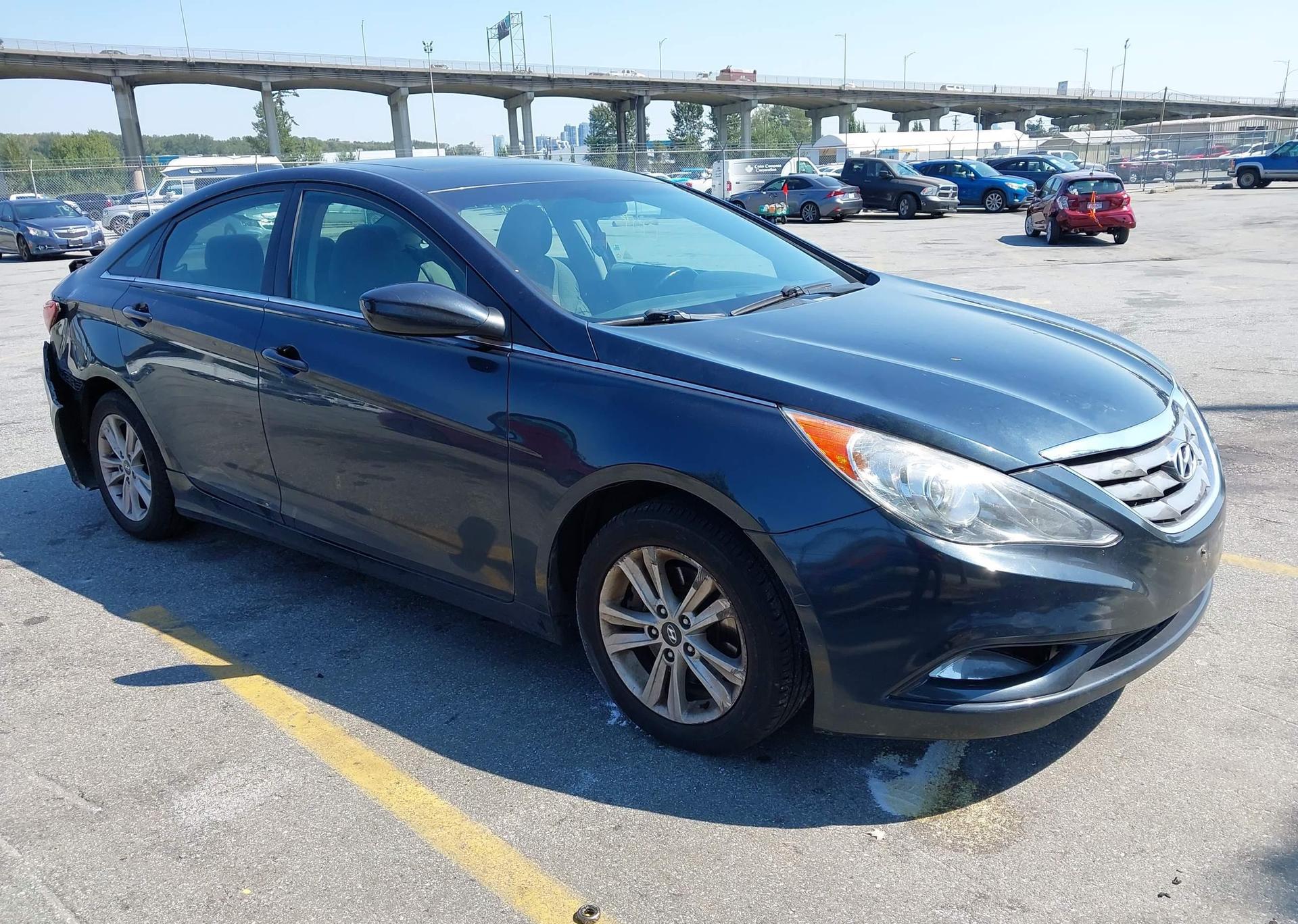 2011 HYUNDAI SONATA GLS