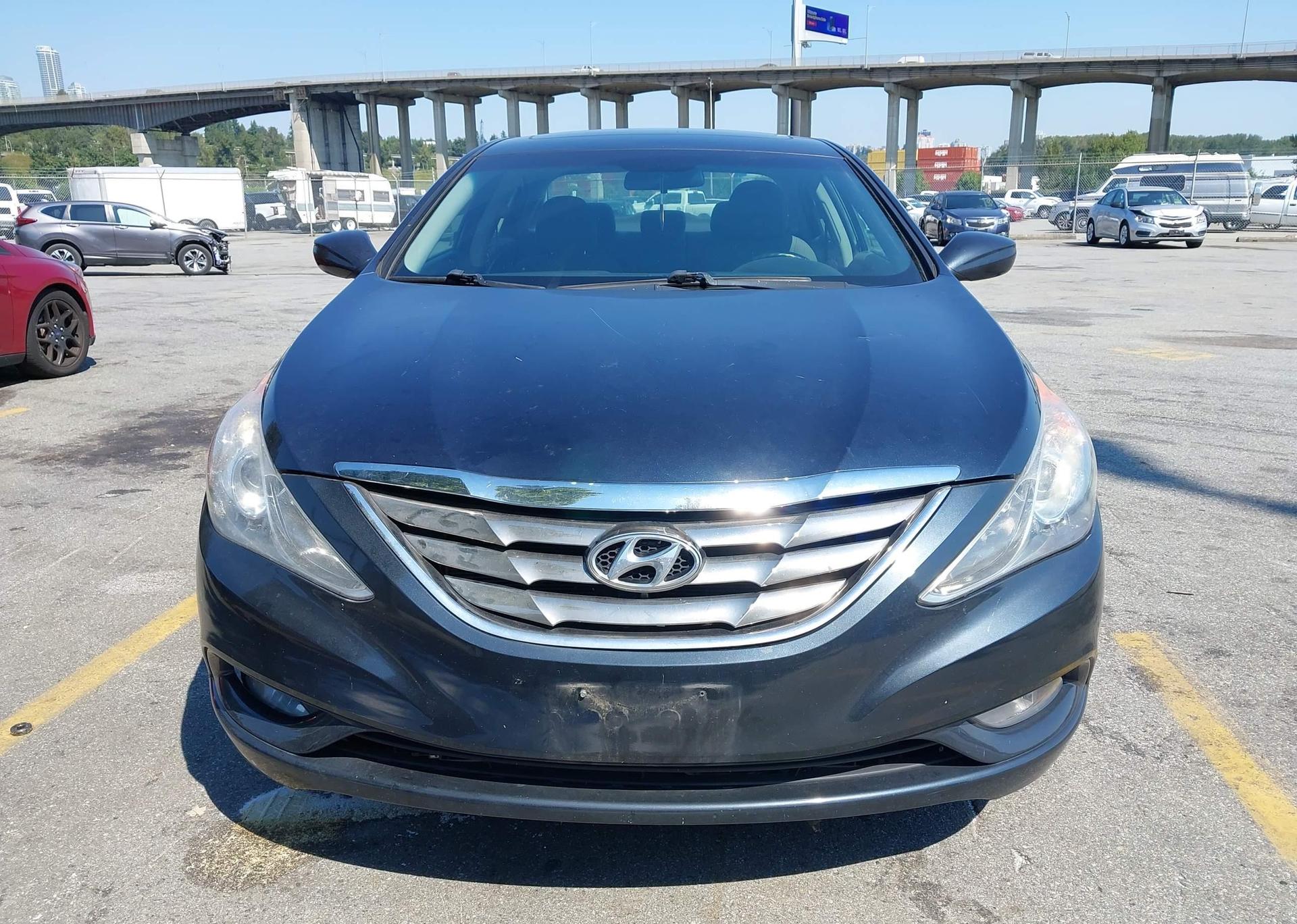 2011 HYUNDAI SONATA GLS