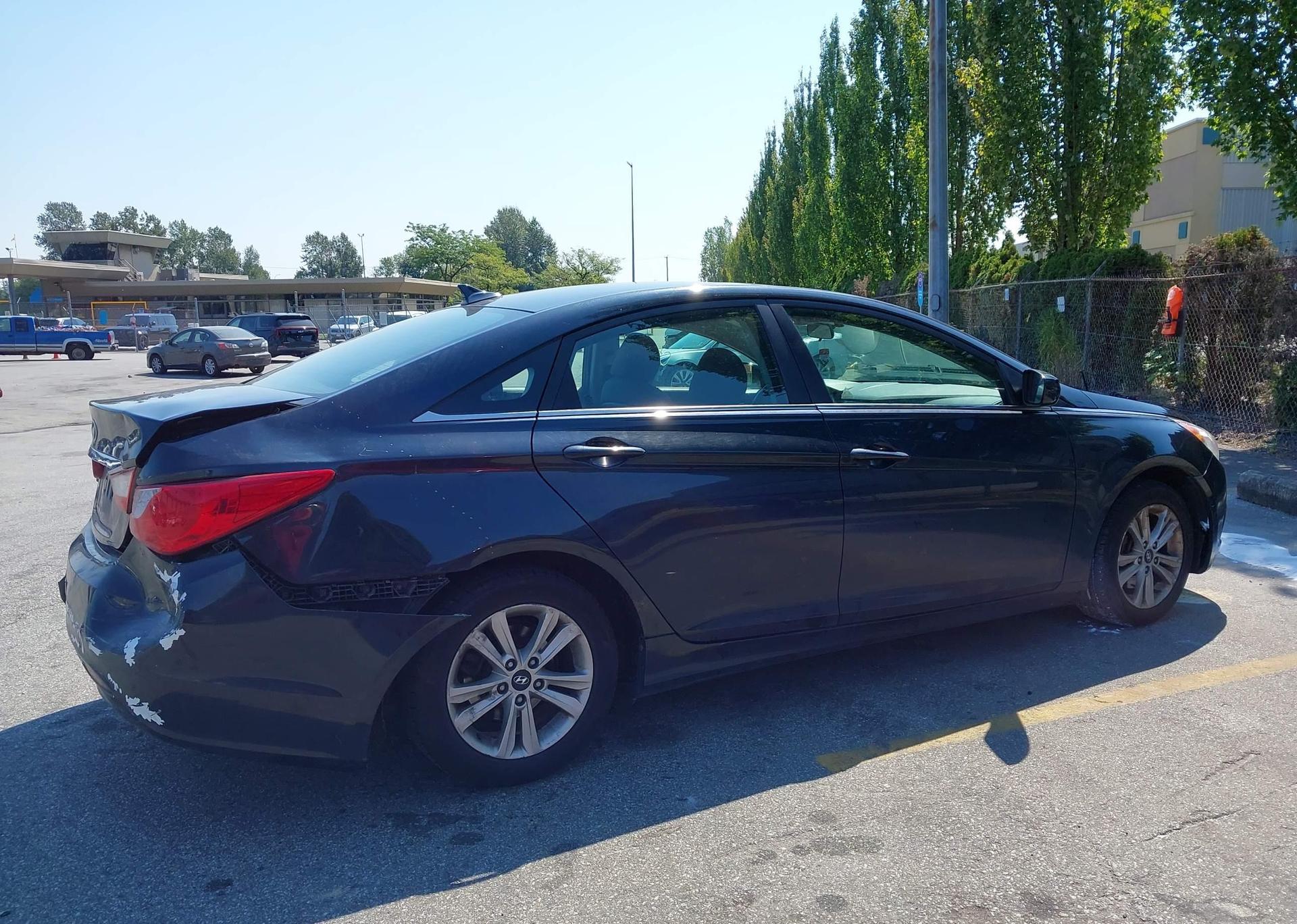 2011 HYUNDAI SONATA GLS
