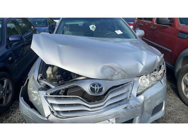 2010 TOYOTA CAMRY