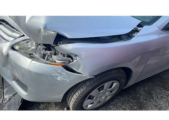 2010 TOYOTA CAMRY
