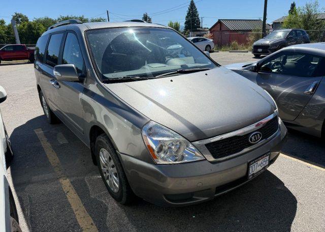 2011 KIA SEDONA LX