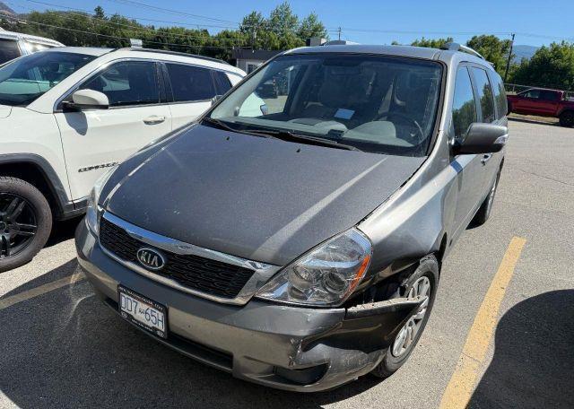 2011 KIA SEDONA LX