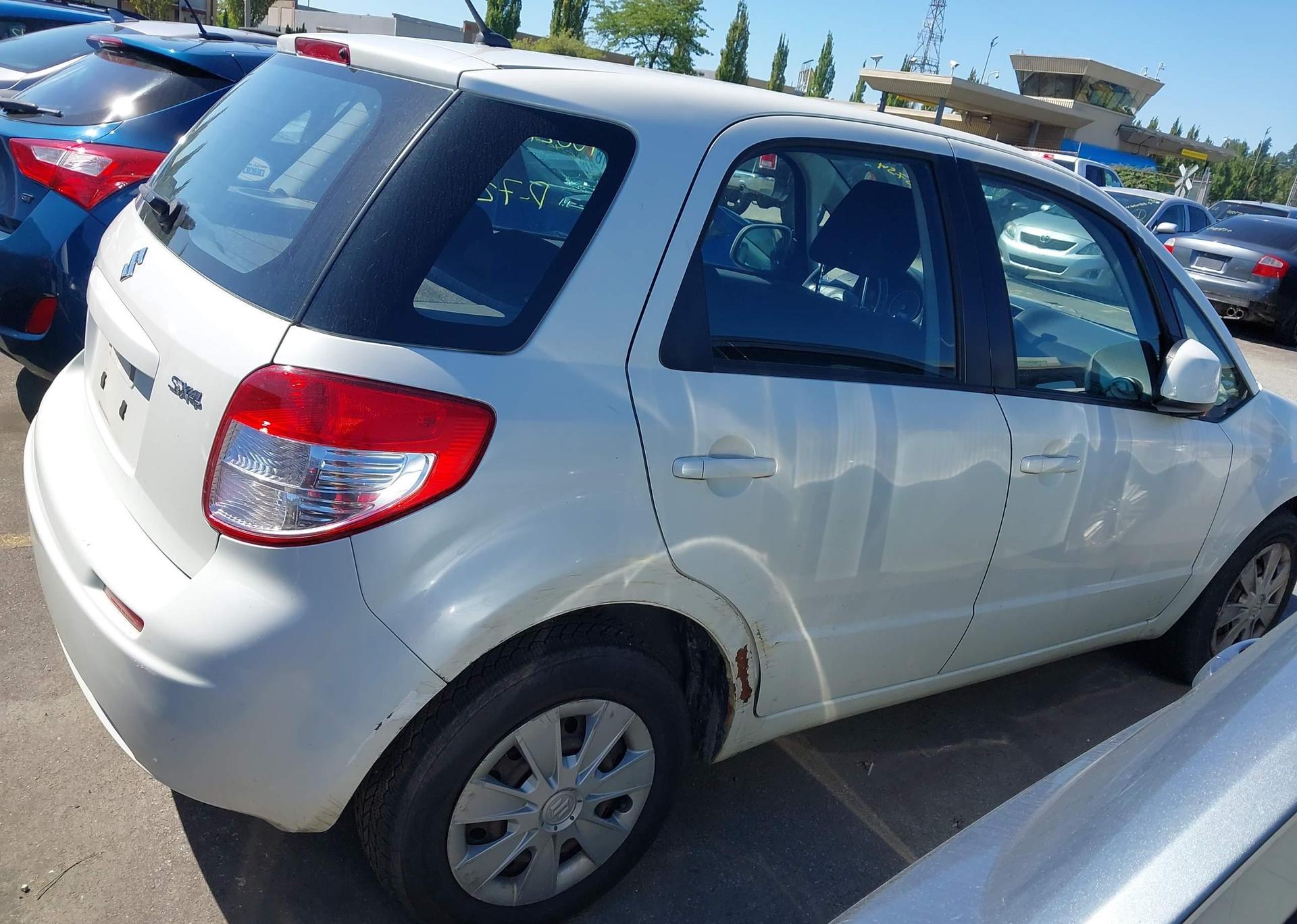 2009 SUZUKI SX4
