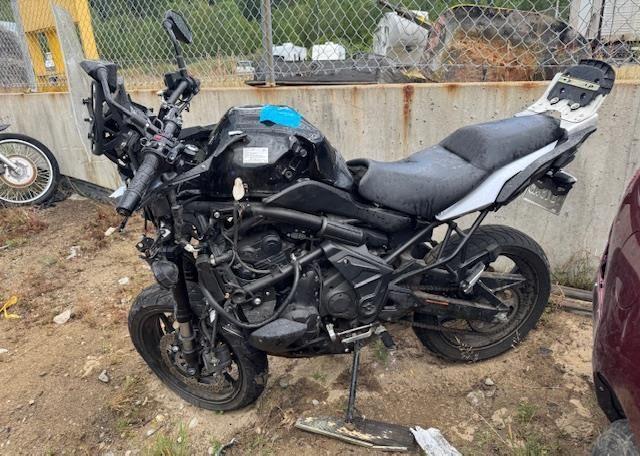 2016 KAWASAKI KLE650 F