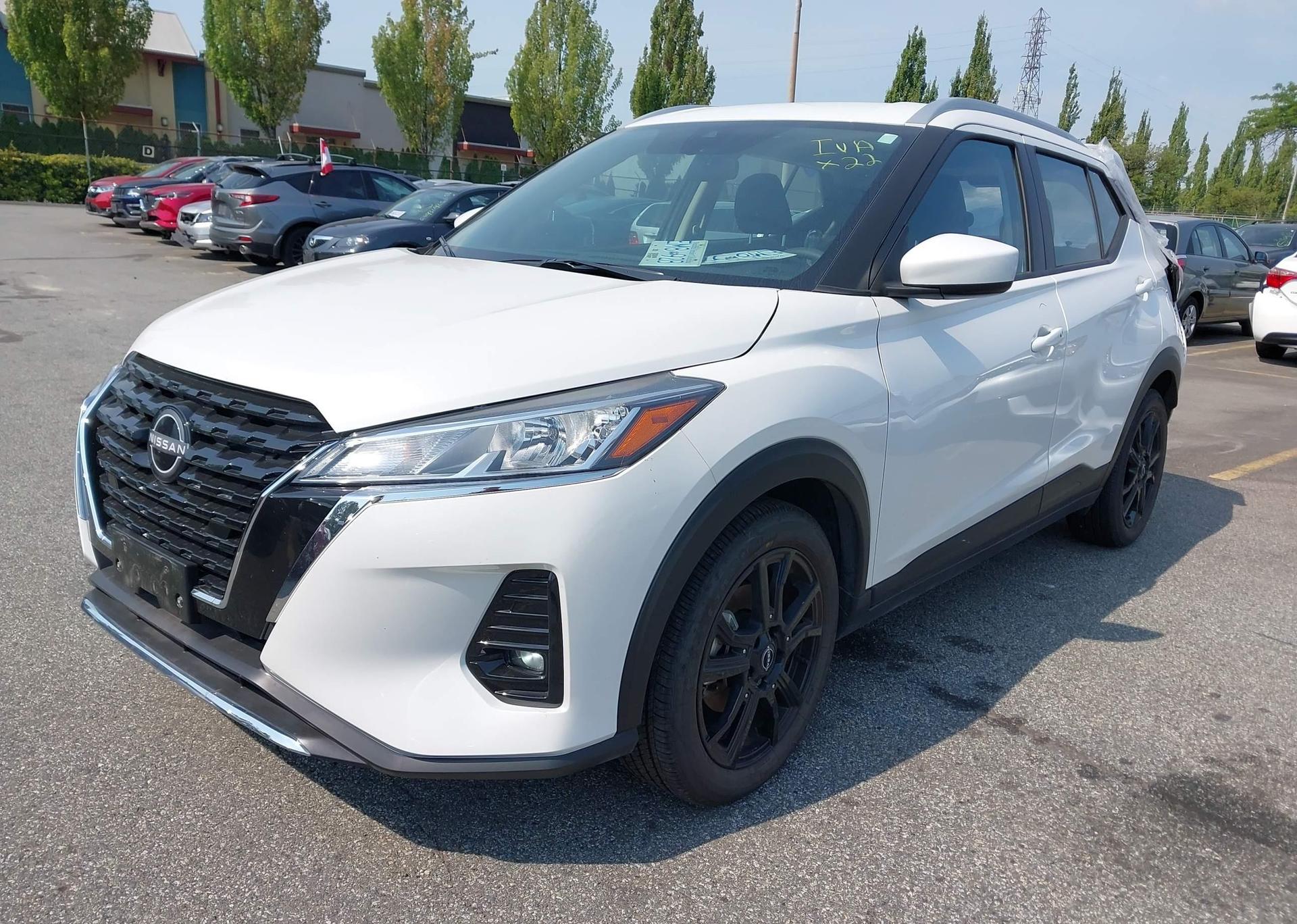 2024 NISSAN KICKS