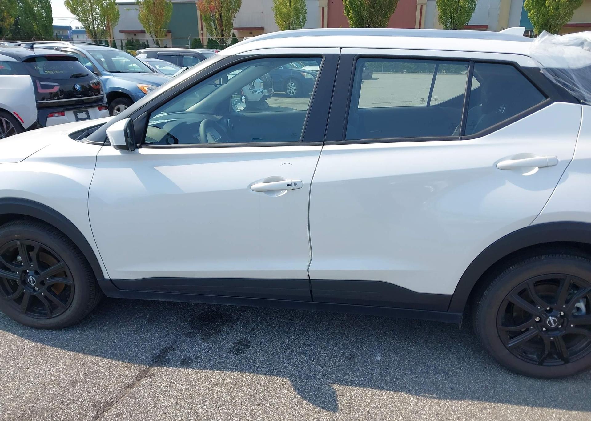 2024 NISSAN KICKS