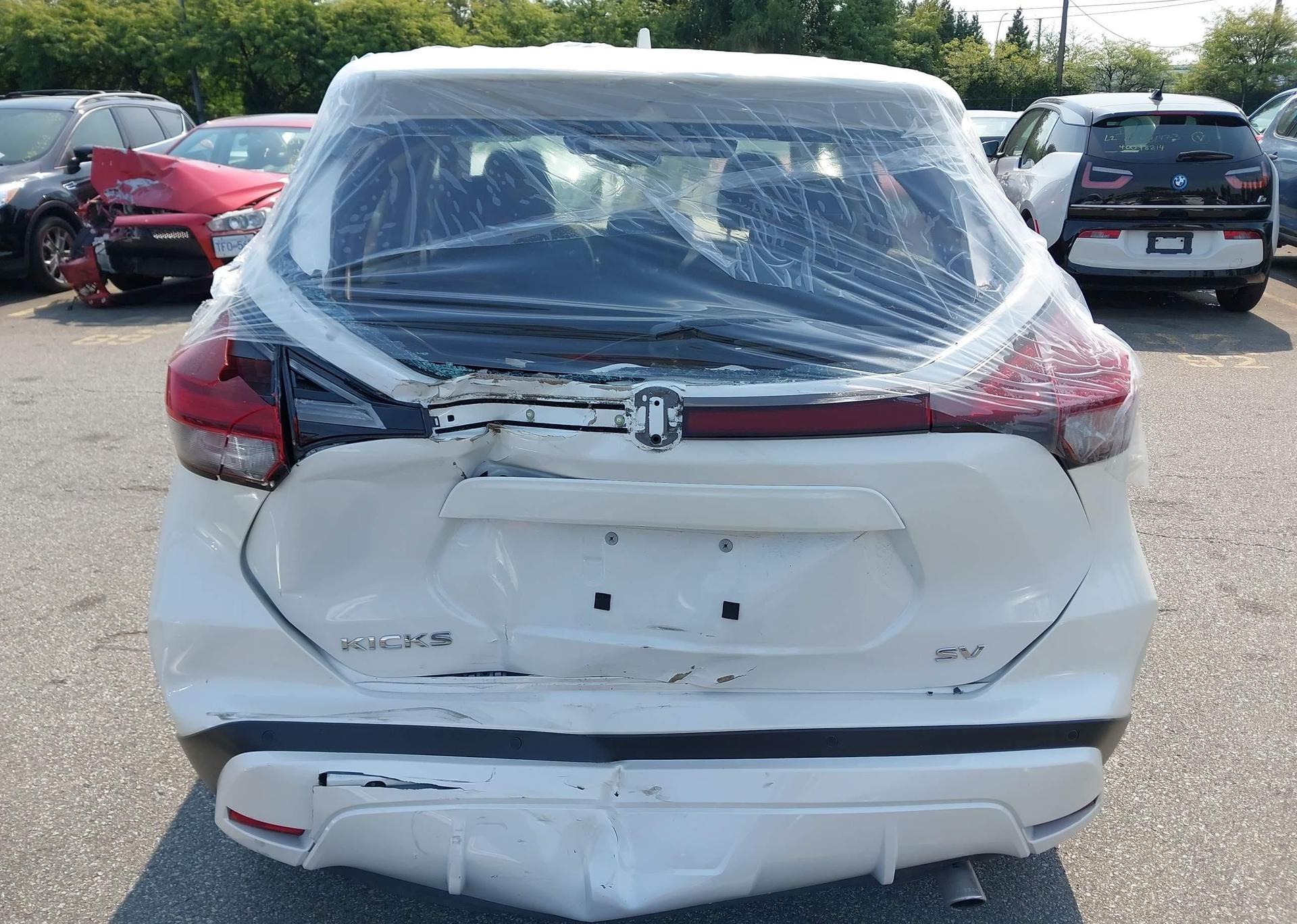 2024 NISSAN KICKS