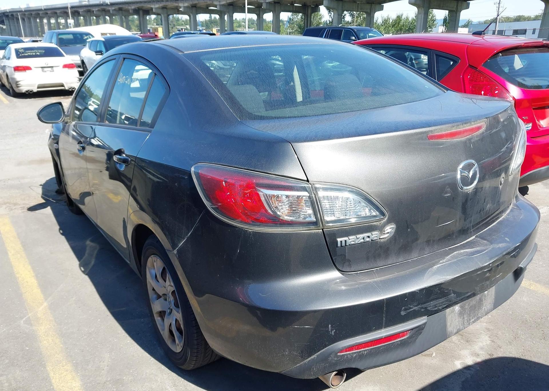 2010 MAZDA 3 I