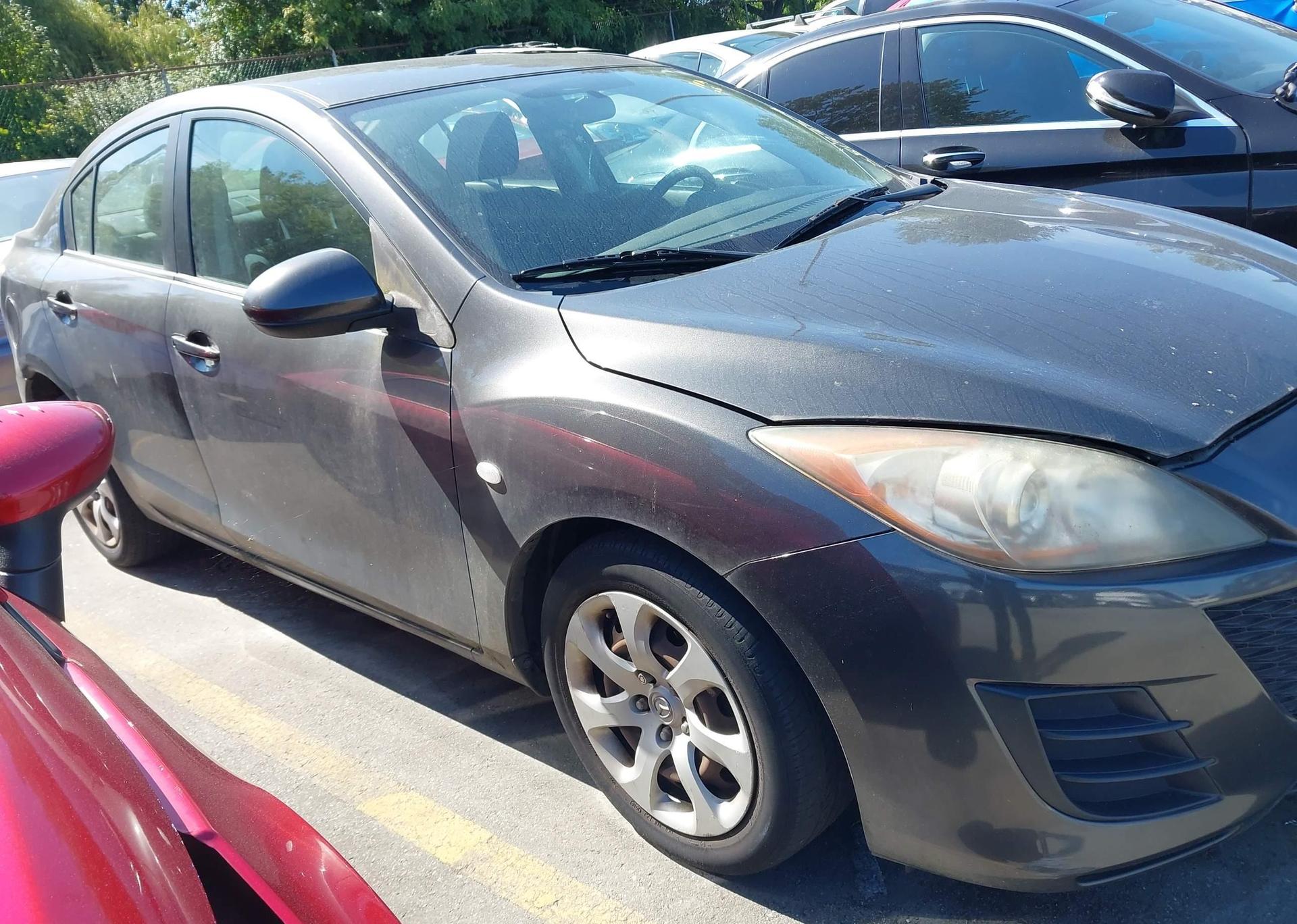 2010 MAZDA 3 I